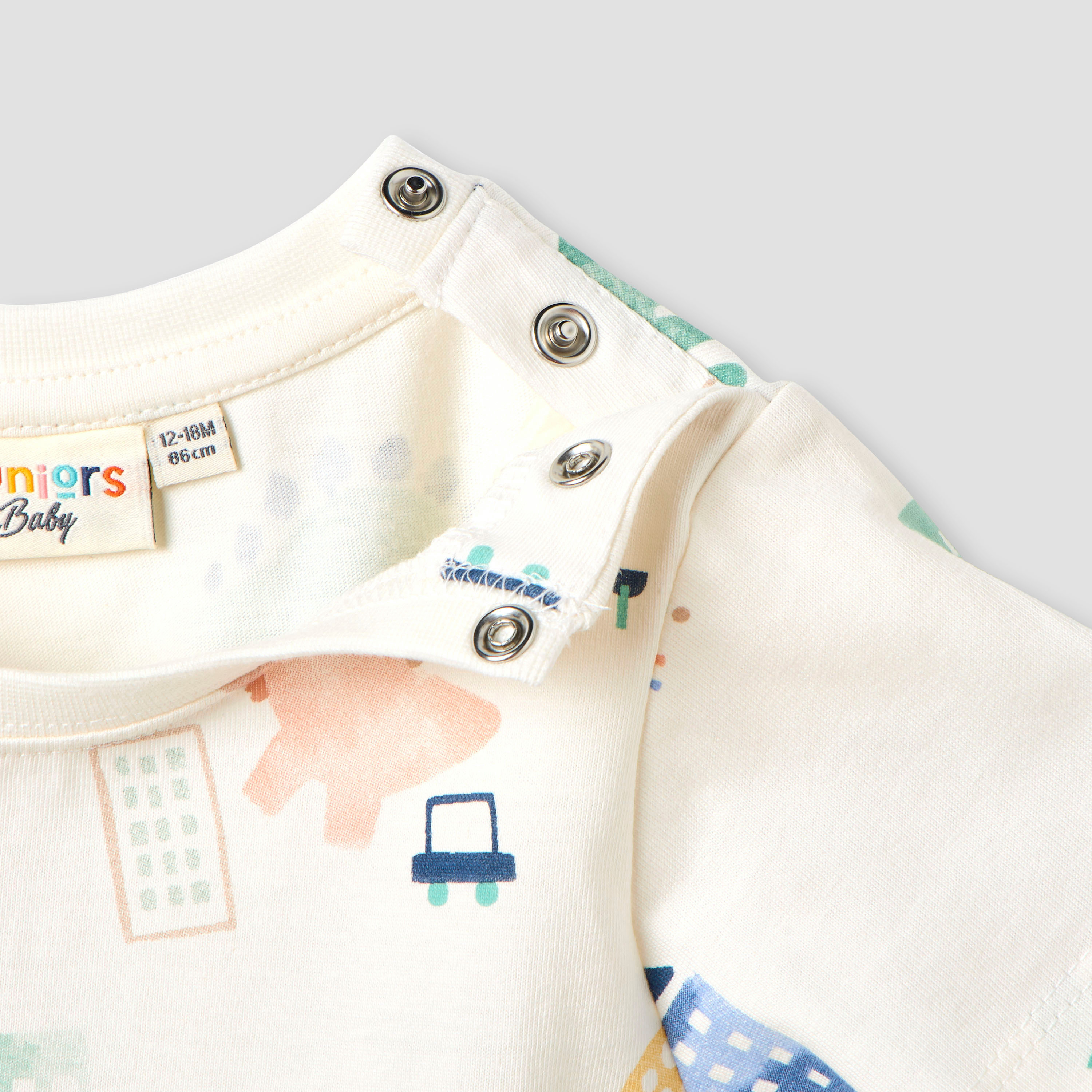 طقم شورت وتيشيرت 3 قطع بطبعات ديناصور من جونيورز-baby-boys-clothing-setsandcoords-image-7
