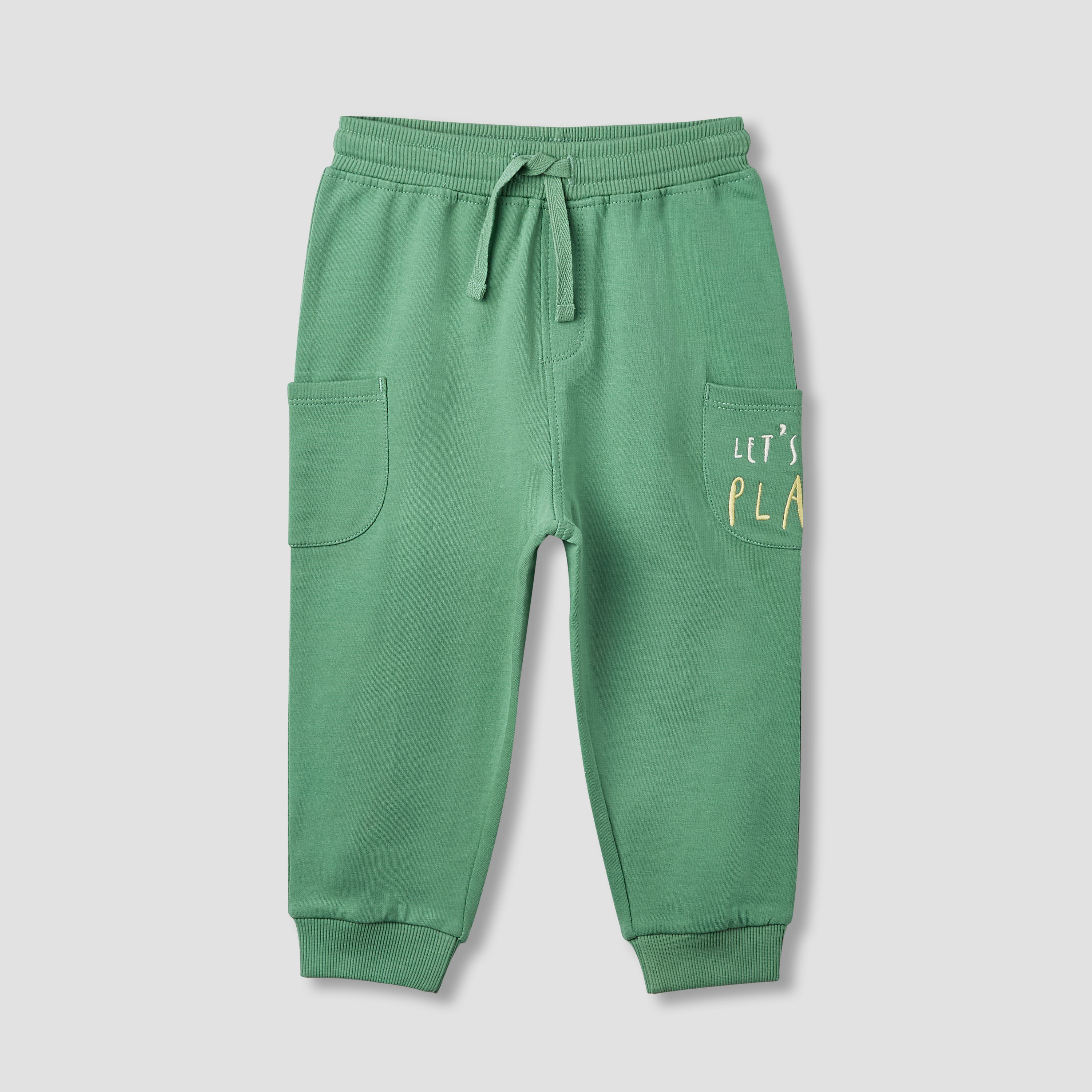 طقم تيشيرت وبنطلون رياضي 3 قطع بطبعات من جونيورز-baby-boys-clothing-setsandcoords-image-4