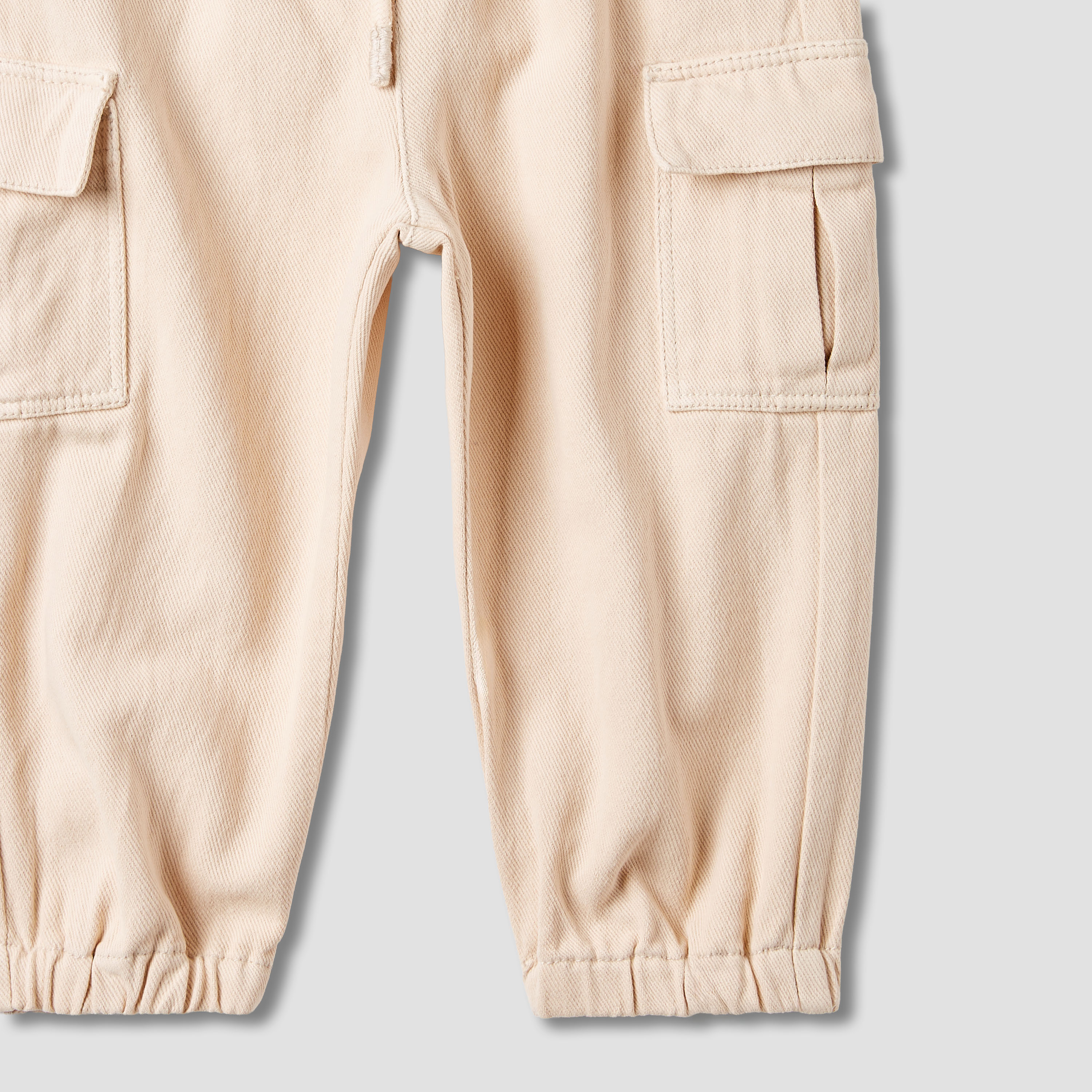 Juniors Solid Cargo Joggers with Pockets-baby-boys-clothing-bottoms-joggersandtrackpants-image-3