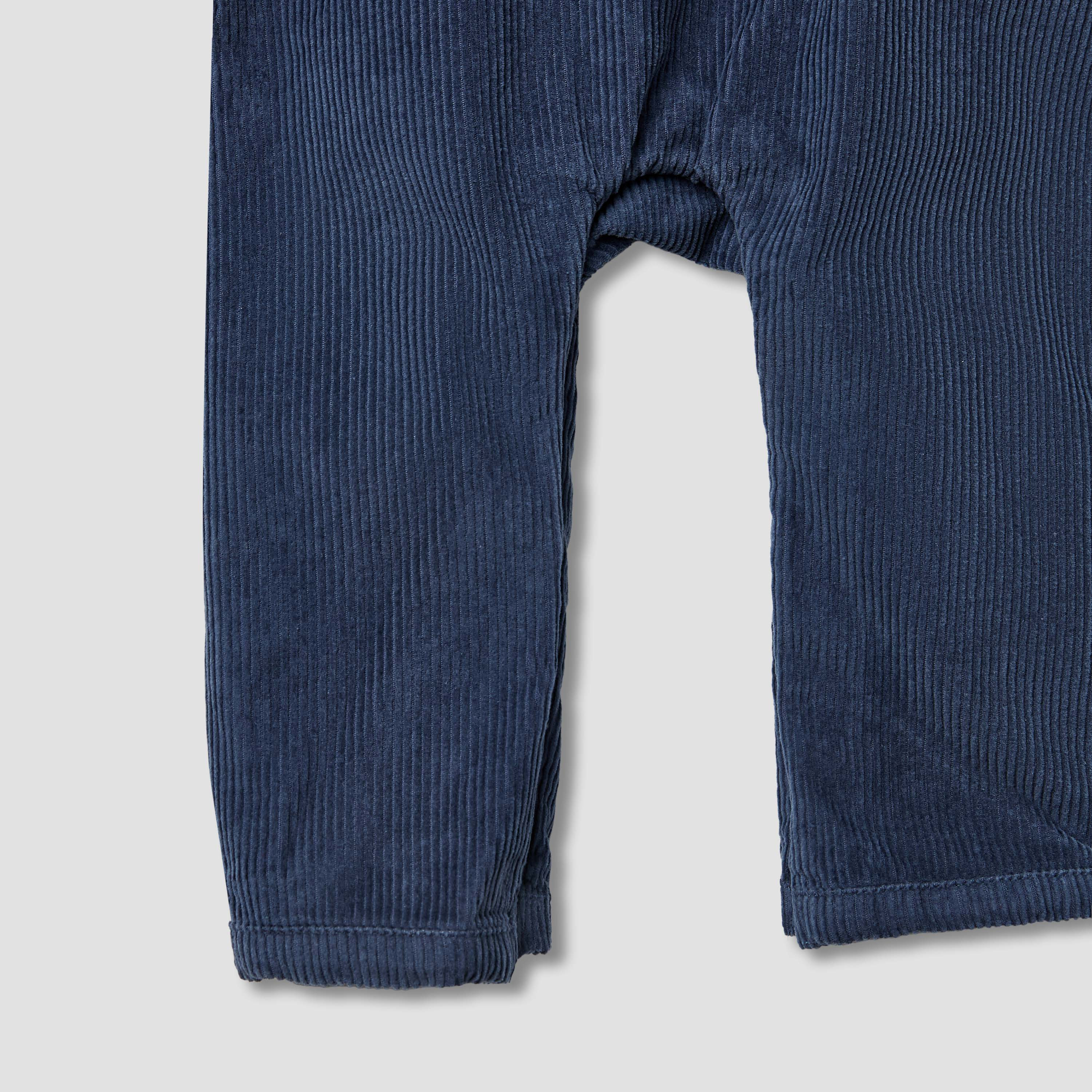 طقم تيشيرت ودنغري مضلع من جيجلز-baby-boys-clothing-winterwear-setsandcoords-image-1