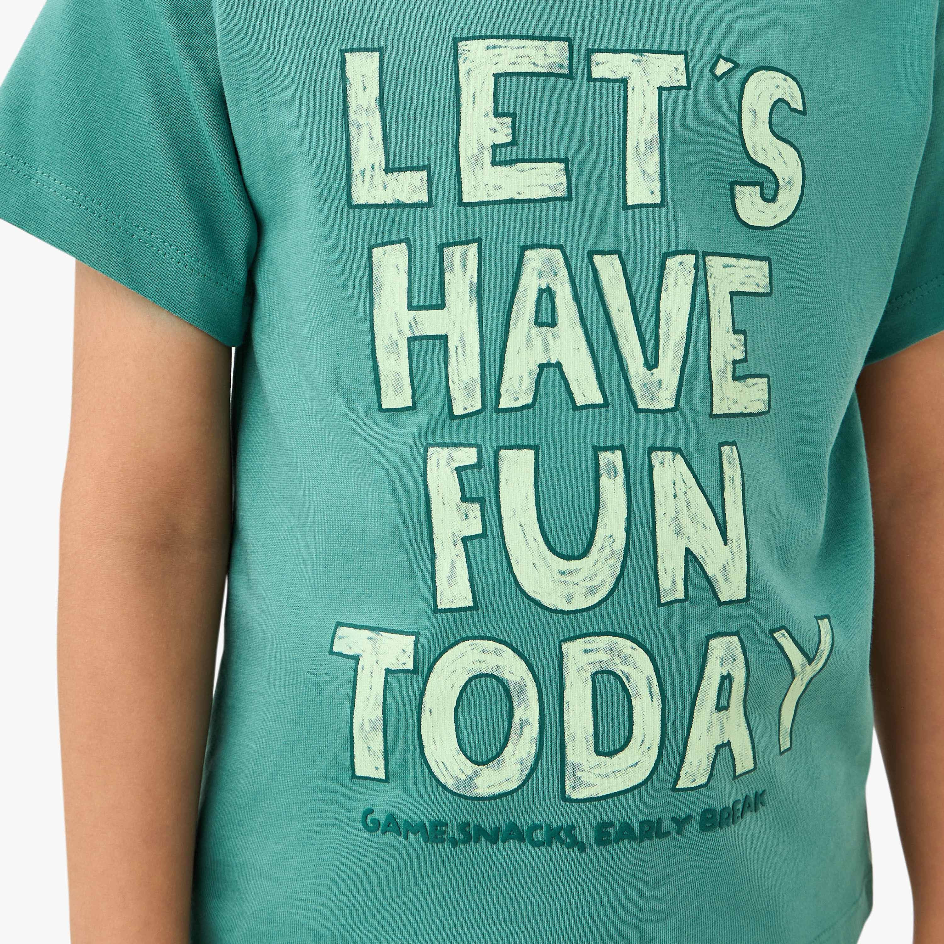 Juniors Typographic Print T-shirt with Short Sleeves-boys-clothing-tshirtsandpolos-image-4