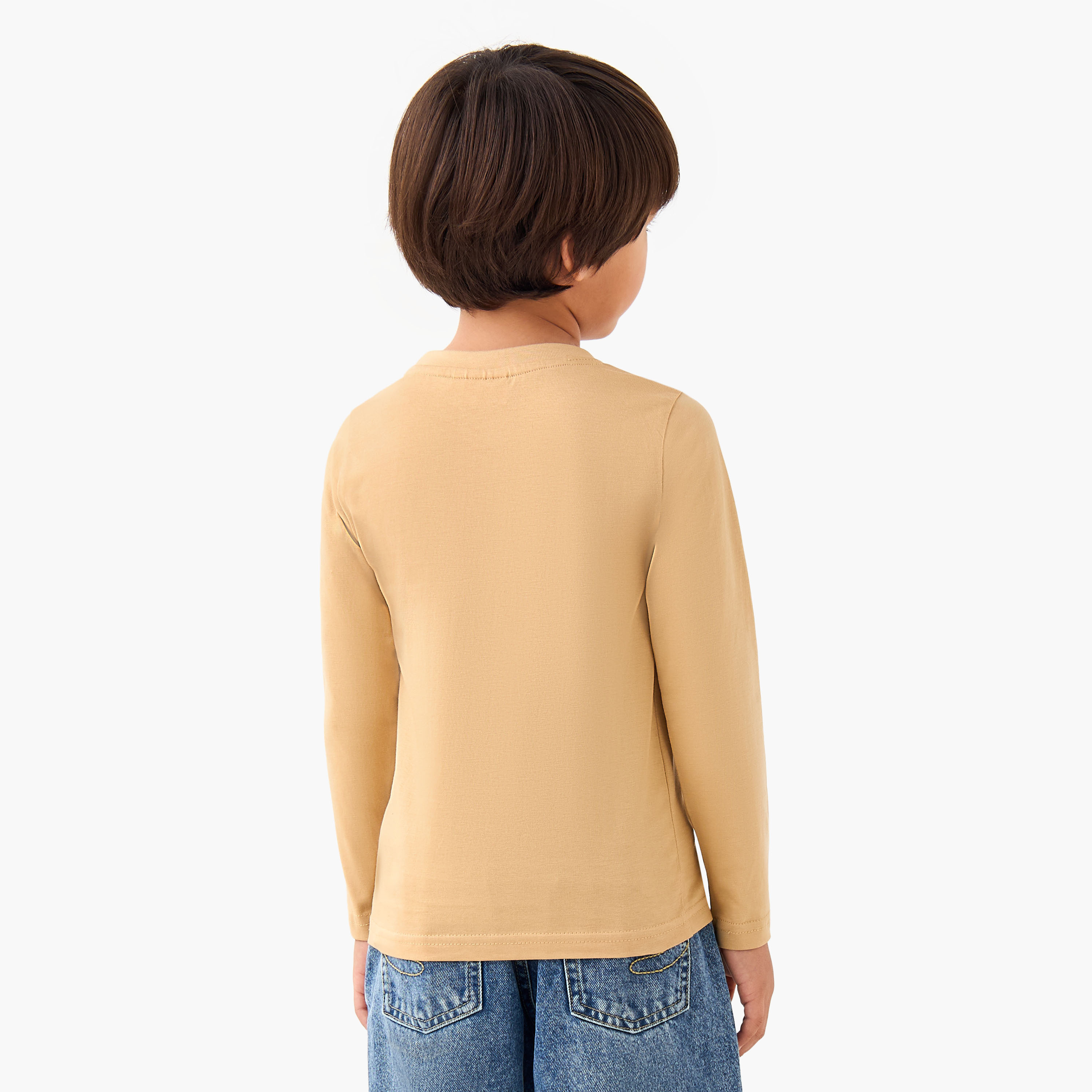 تيشيرت قطن بياقة ضيقة وأكمام طويلة وطبعات شعار للأولاد من جونيورز-boys-clothing-tshirtsandpolos-image-3