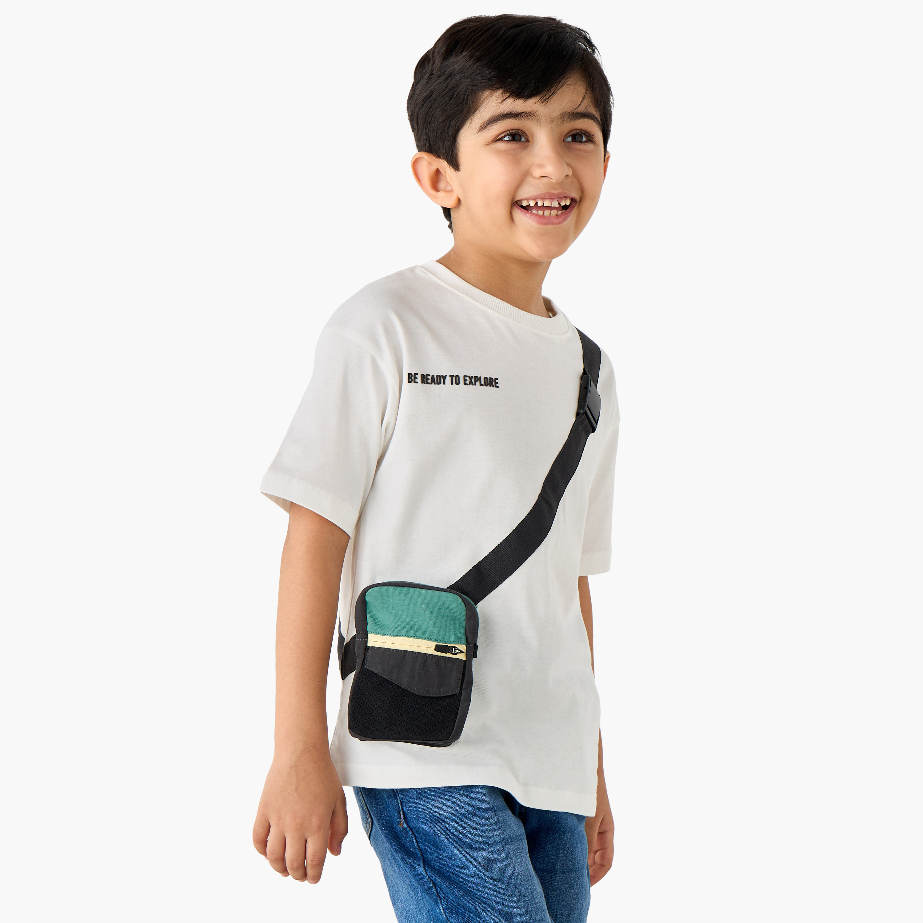 Juniors Slogan Print T-shirt with Attached Pouch-boys-clothing-tshirtsandpolos-image-1