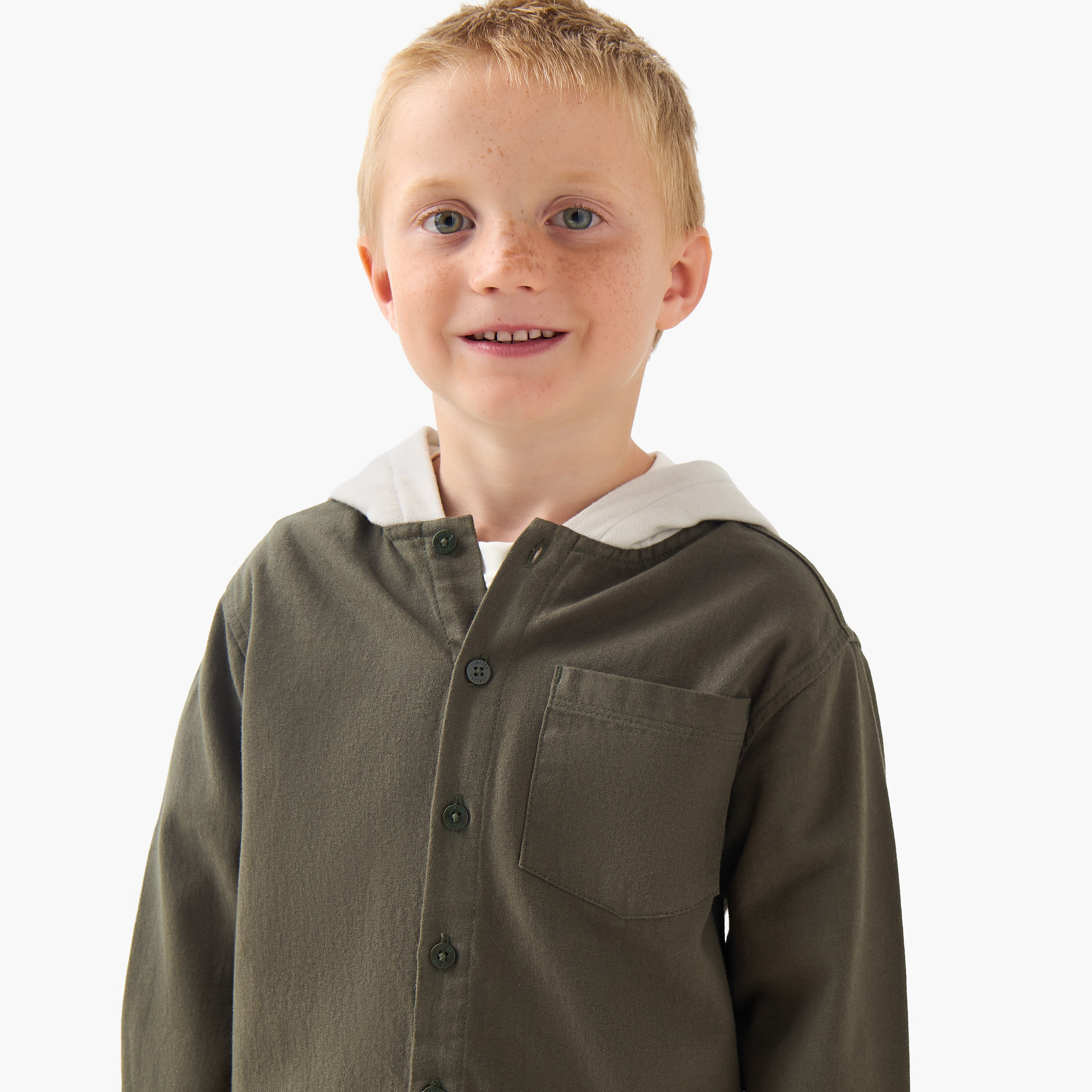 قميص بأكمام طويلة وياقة بقبّعة من جونيورز-boys-clothing-shirts-image-4