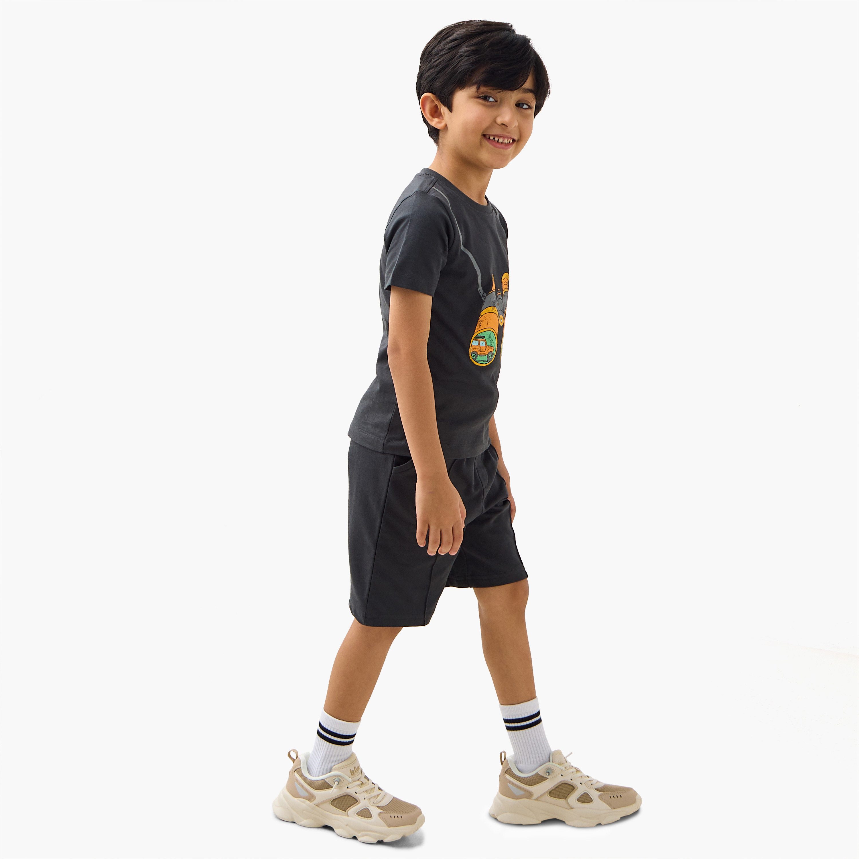 Juniors Panelled Shorts with Drawstring Closure-baby-boys-clothing-bottoms-shorts-image-2