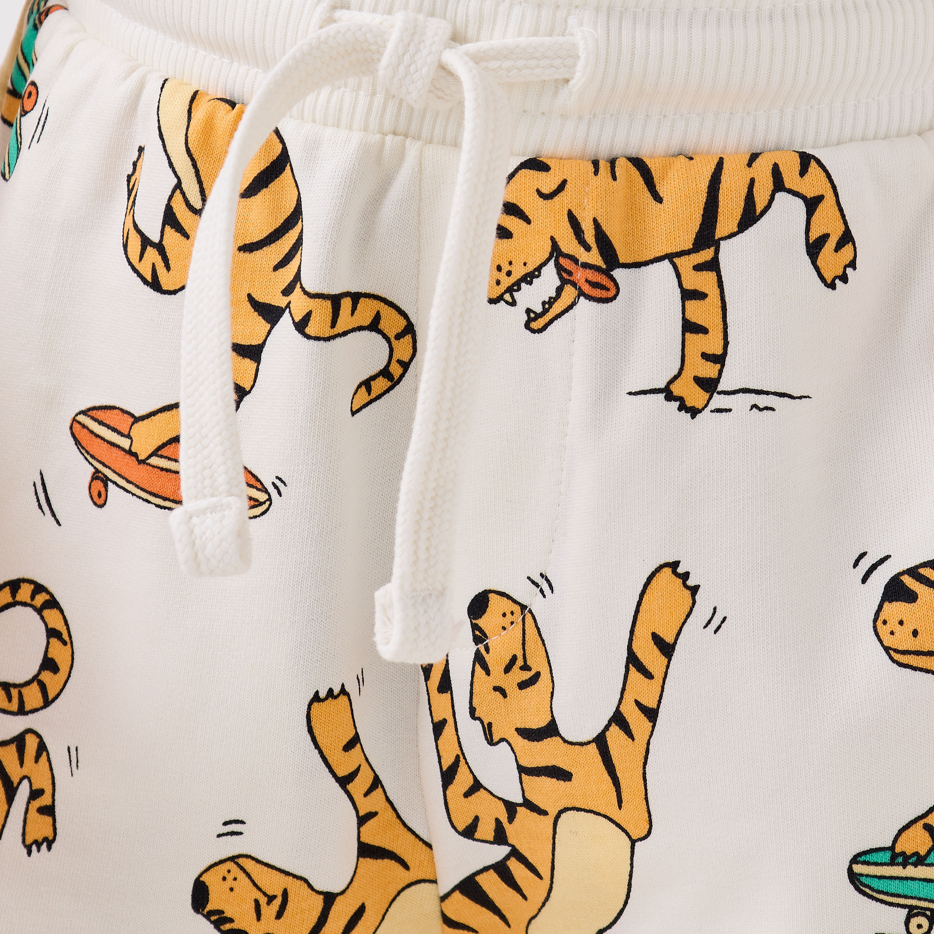 Juniors All-Over Tiger Print Shorts with Drawstring Closure and Pockets-boys-clothing-bottoms-shorts-image-6