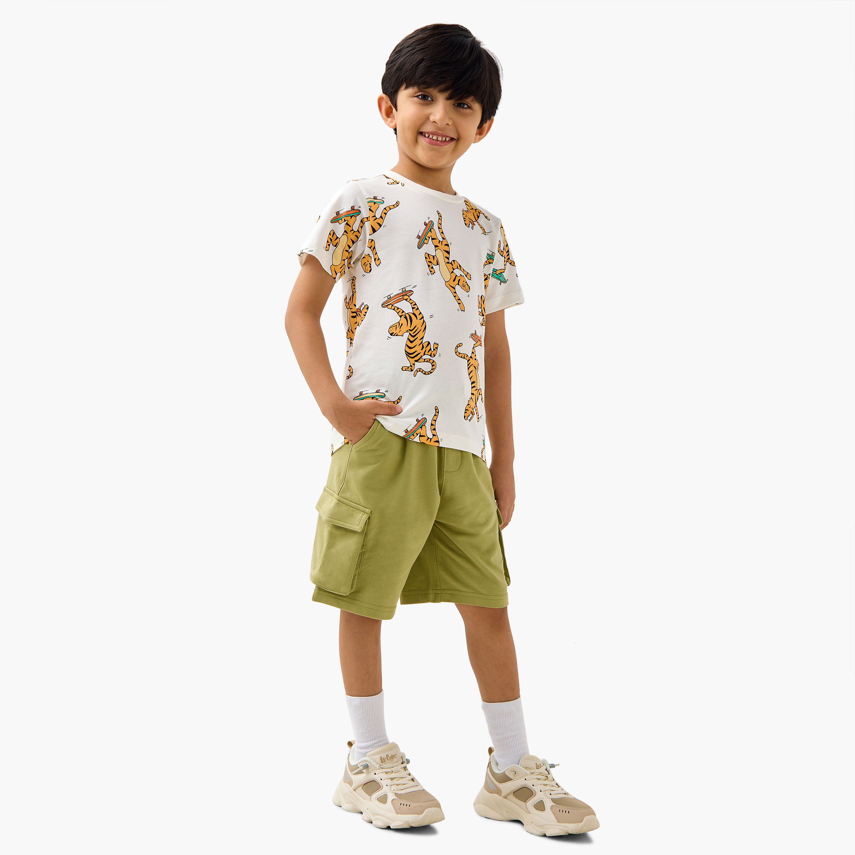 Juniors Solid Shorts with Pockets and Drawstring Closure-boys-clothing-bottoms-shorts-image-2