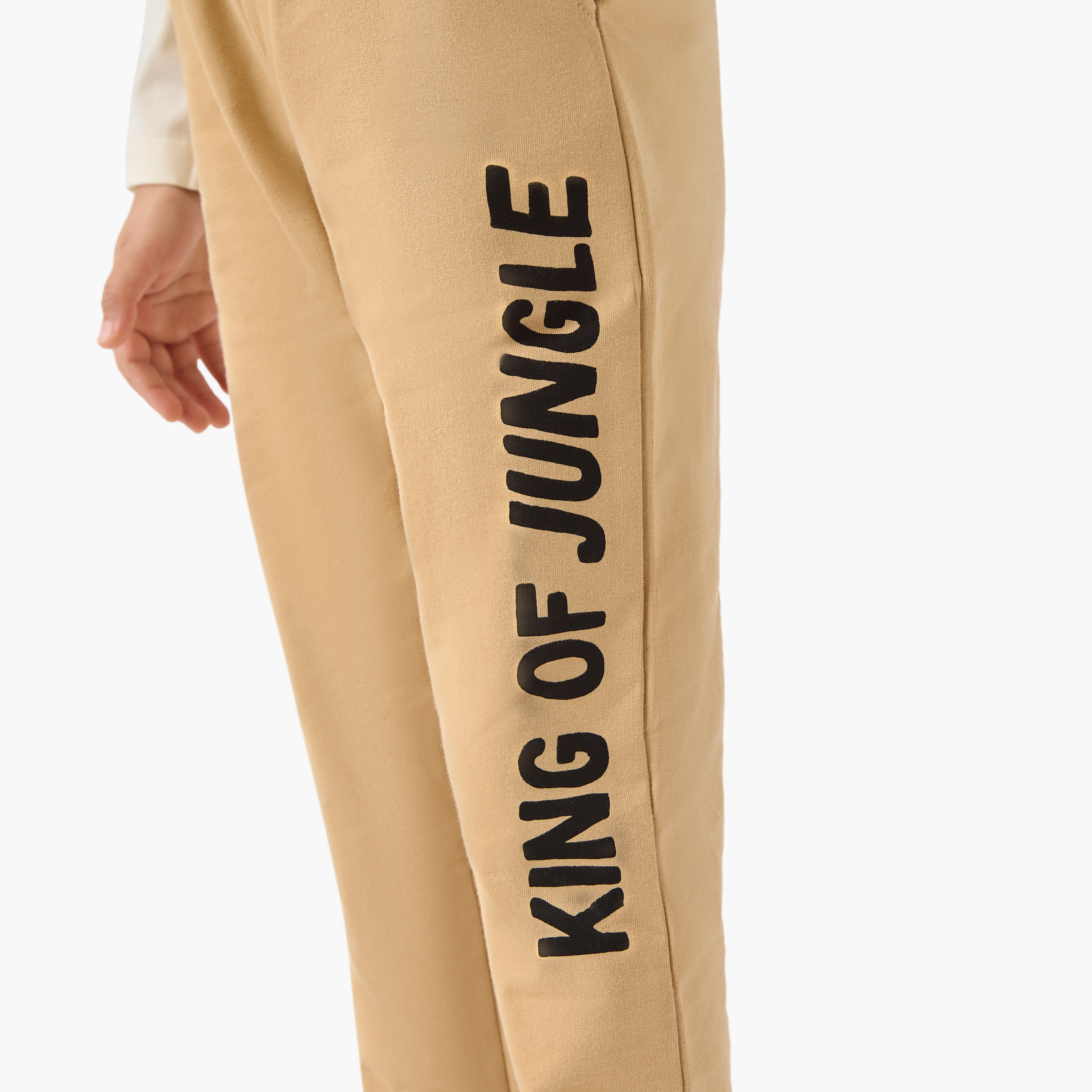 Juniors Typographic Print Joggers with Drawstring Closure and Pockets-boys-clothing-bottoms-joggersandtrackpants-image-4