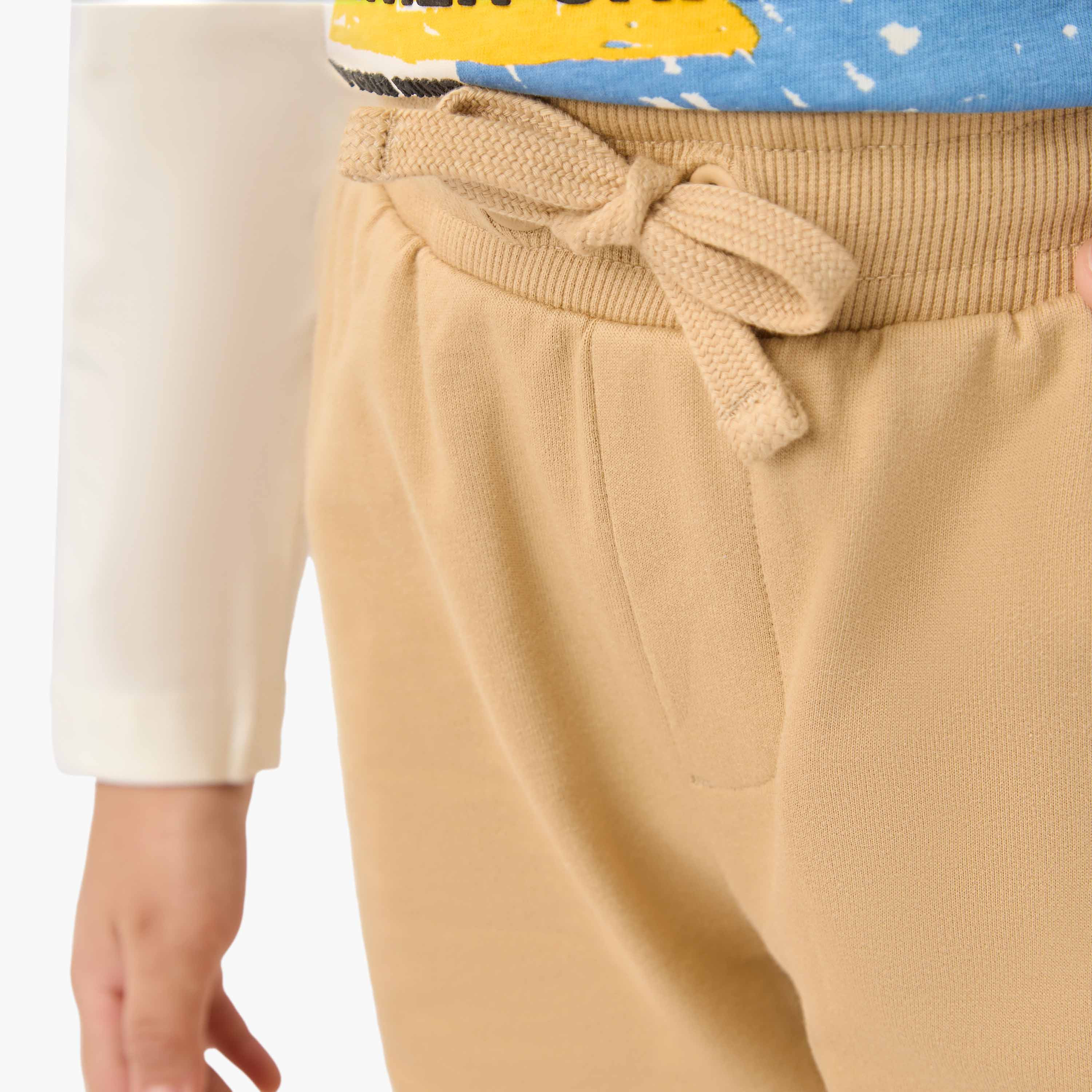 Juniors Typographic Print Joggers with Drawstring Closure and Pockets-boys-clothing-bottoms-joggersandtrackpants-image-5