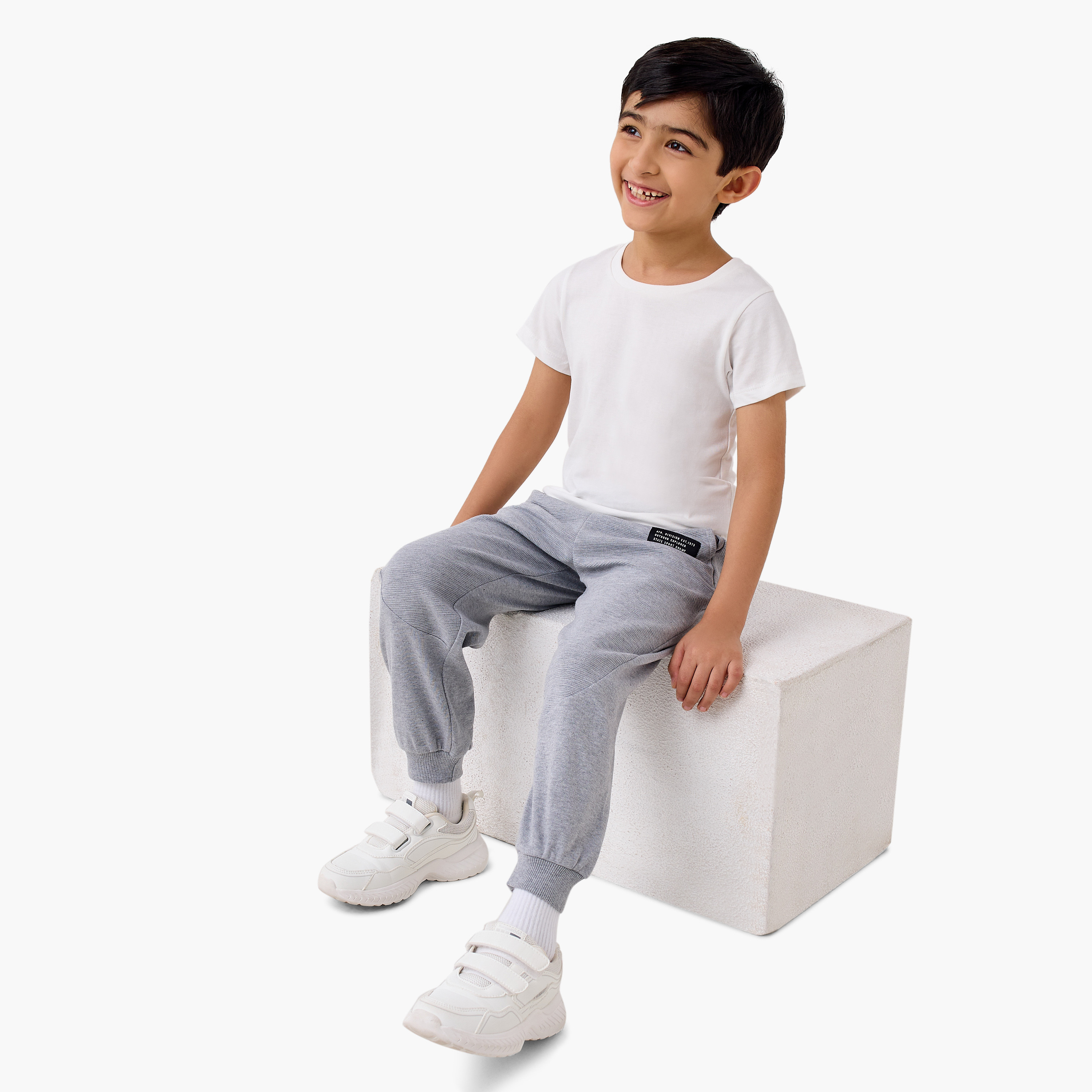 Juniors Solid Joggers with Drawstring Closure and Pockets-boys-clothing-bottoms-joggersandtrackpants-image-2
