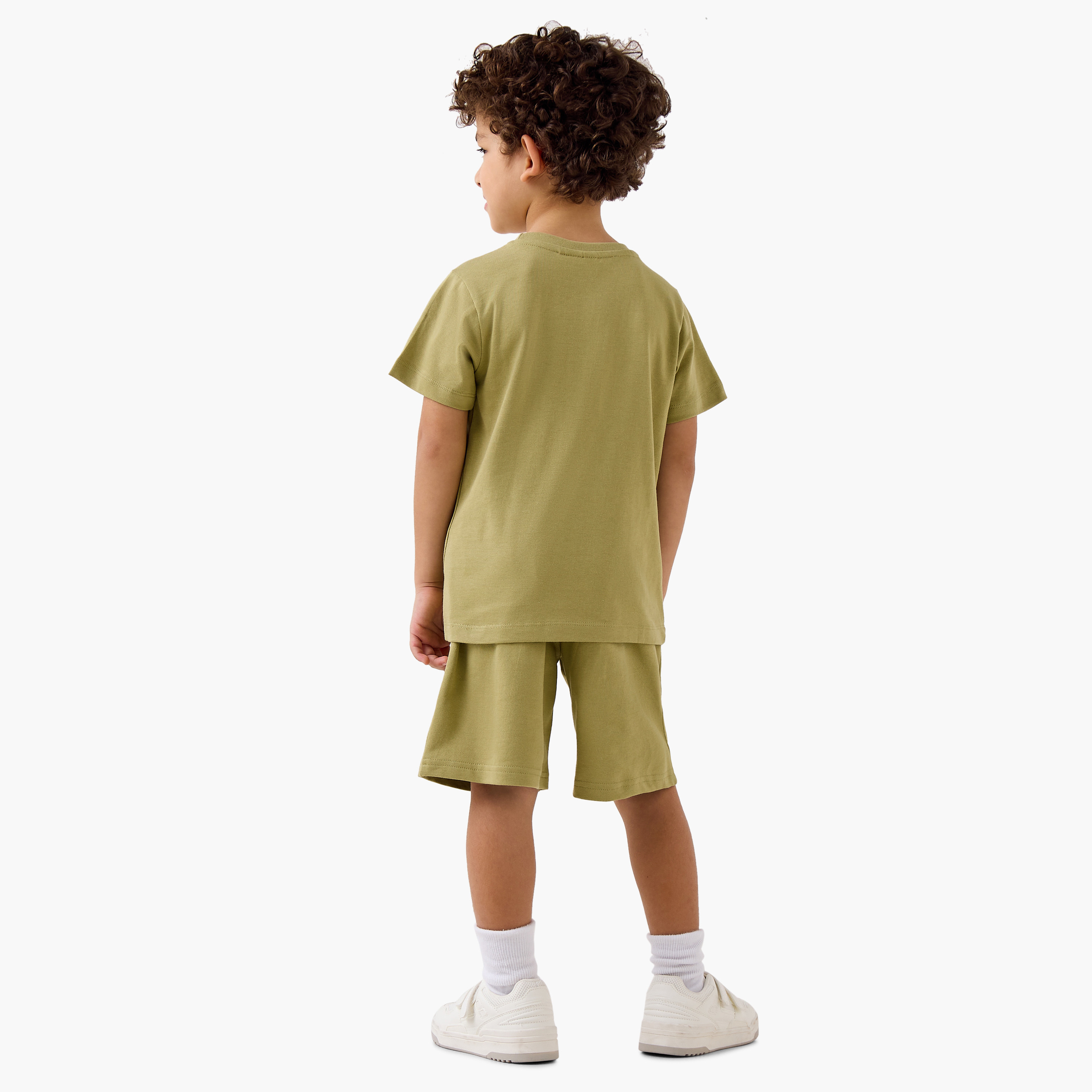 طقم شورت وتيشيرت بطبعات 3 قطع من جونيورز.-boys-clothing-setsandcoords-image-6