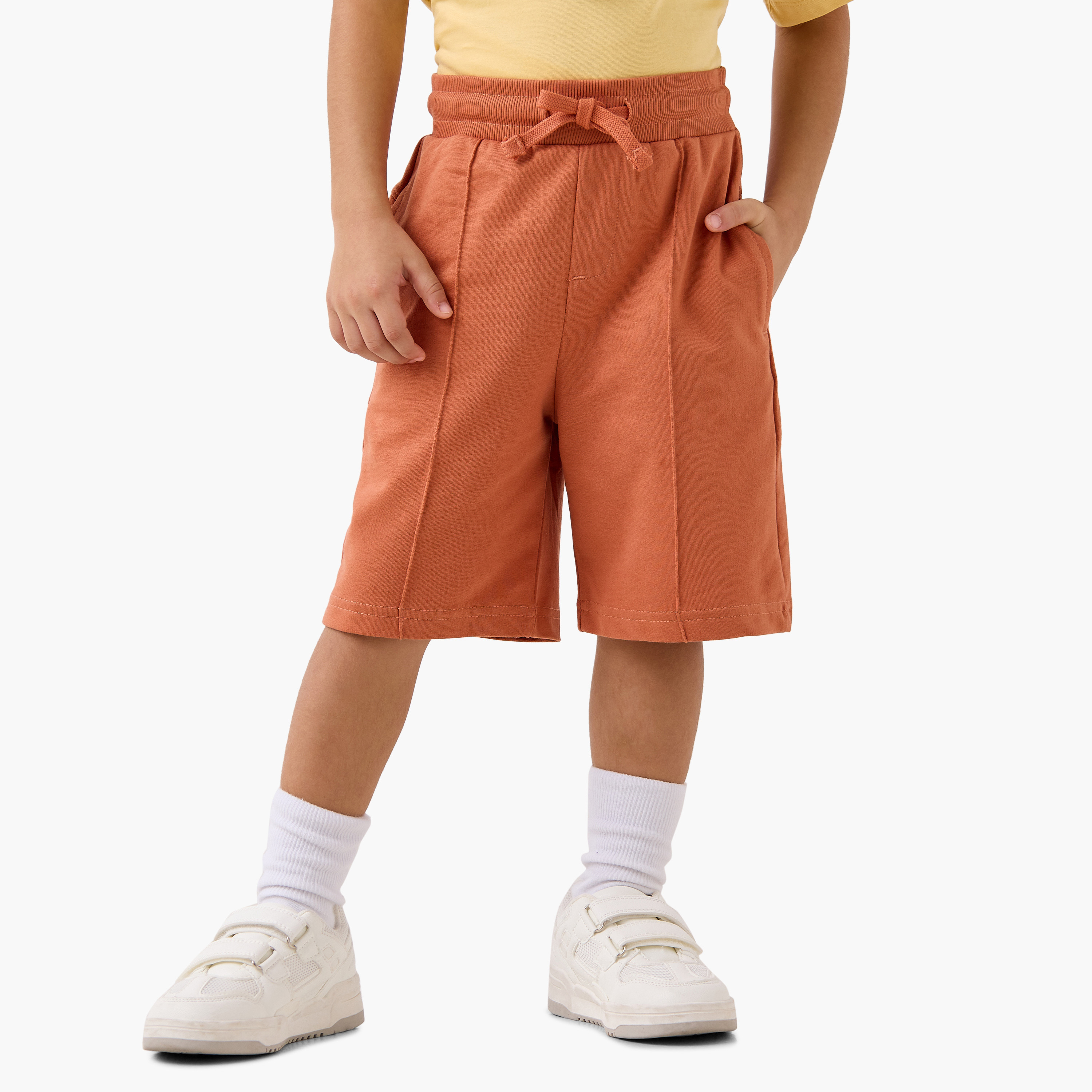 طقم شورت وتيشيرت 3 قطع بطبعات من جونيورز-boys-clothing-setsandcoords-image-4