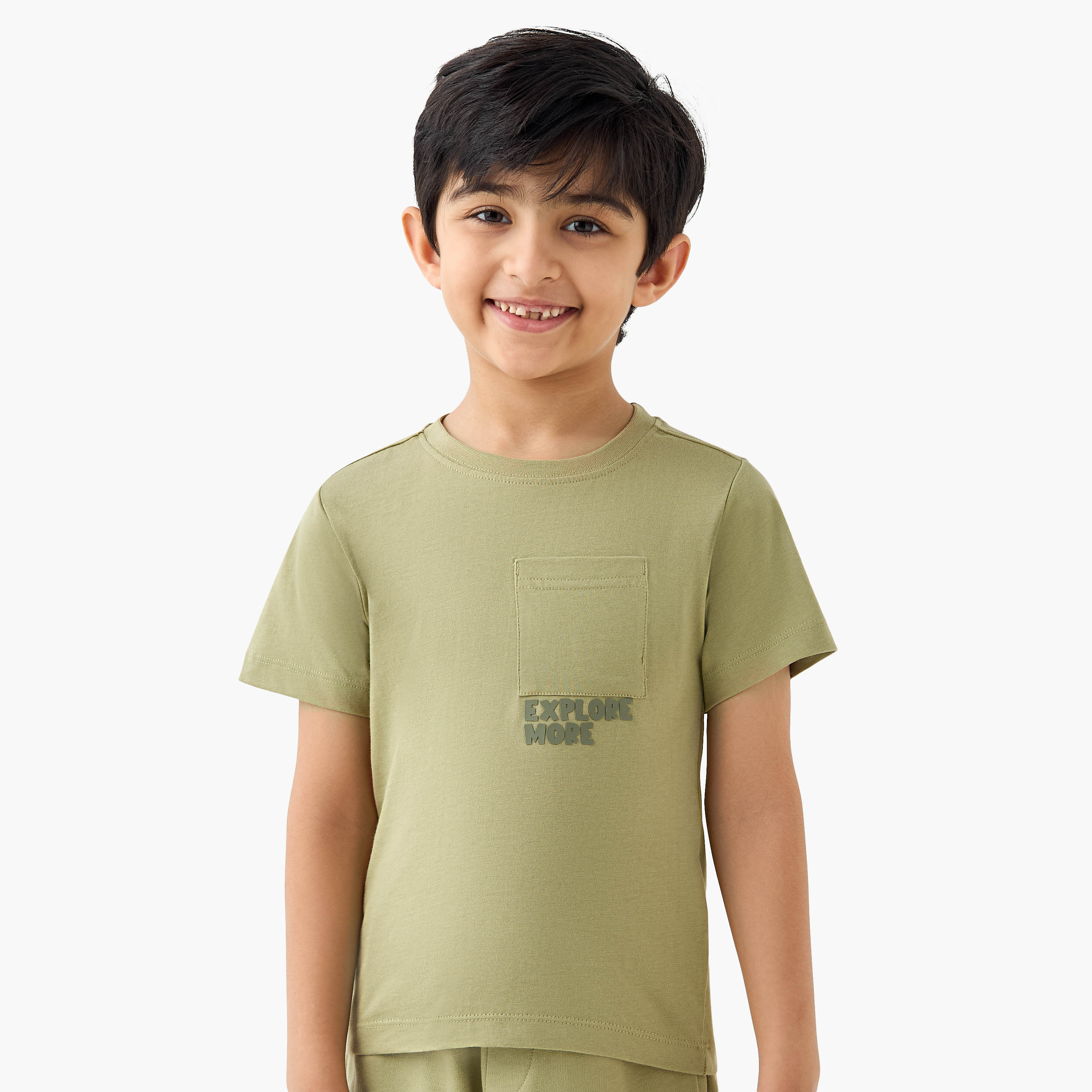 طقم تيشيرت وشورت 3 قطع بطبعات من جونيورز-boys-clothing-setsandcoords-image-2