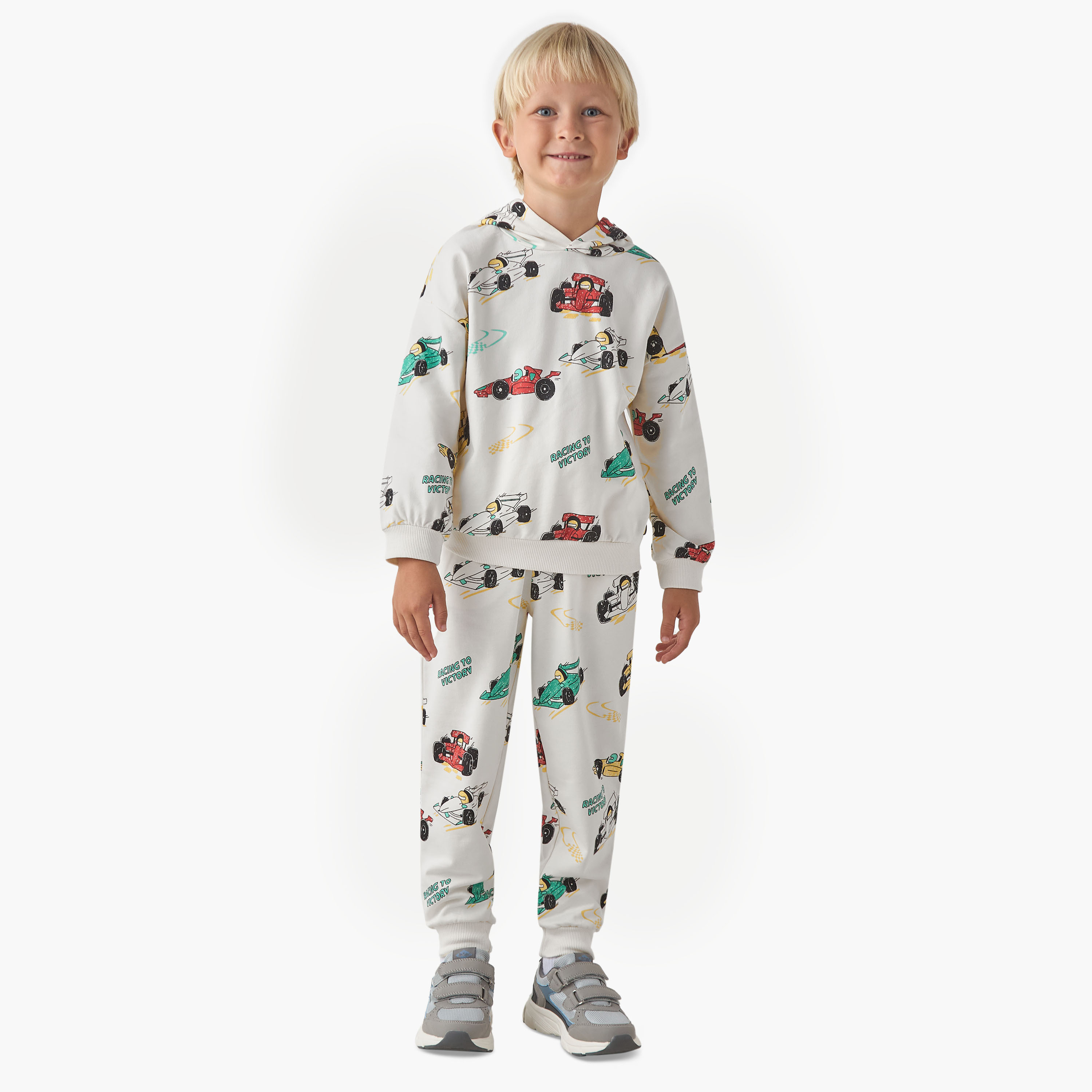طقم هودي وبنطلون رياضي بطبعات للأولاد من قطن بأكمام طويلة وقبّعة من جونيورز-boys-clothing-setsandcoords-image-1