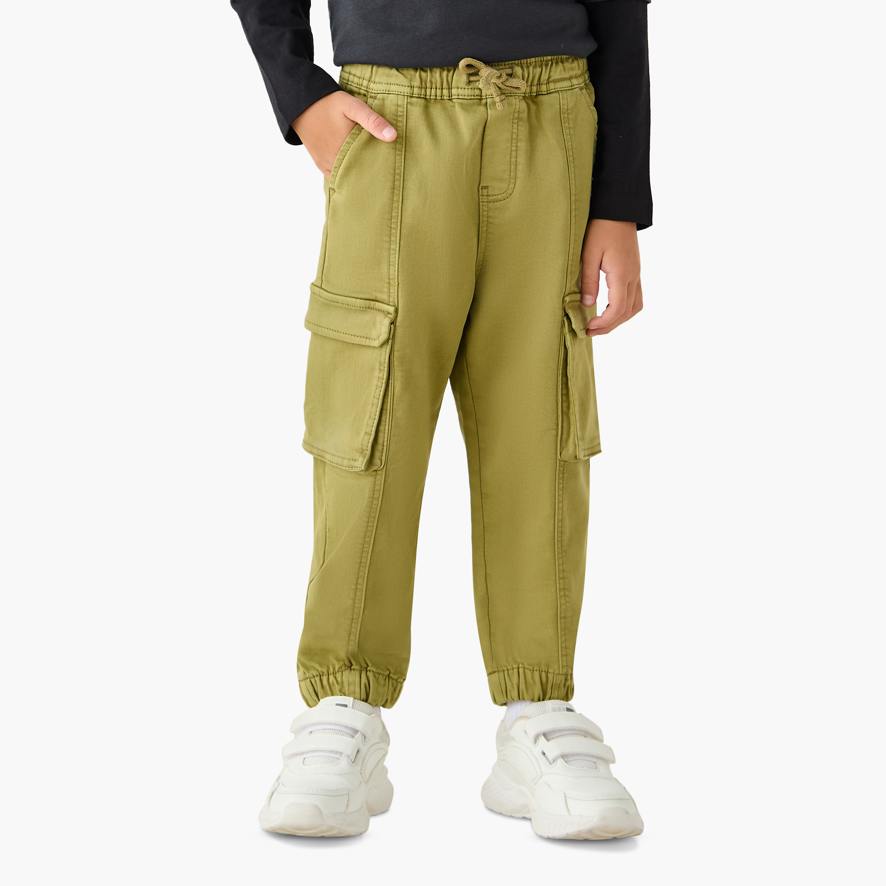 بنطلون جينز بجيوب كارجو وخصر مطاطي وقصة عادية للأولاد من جونيورز-baby-boys-clothing-bottoms-jeans-image-5
