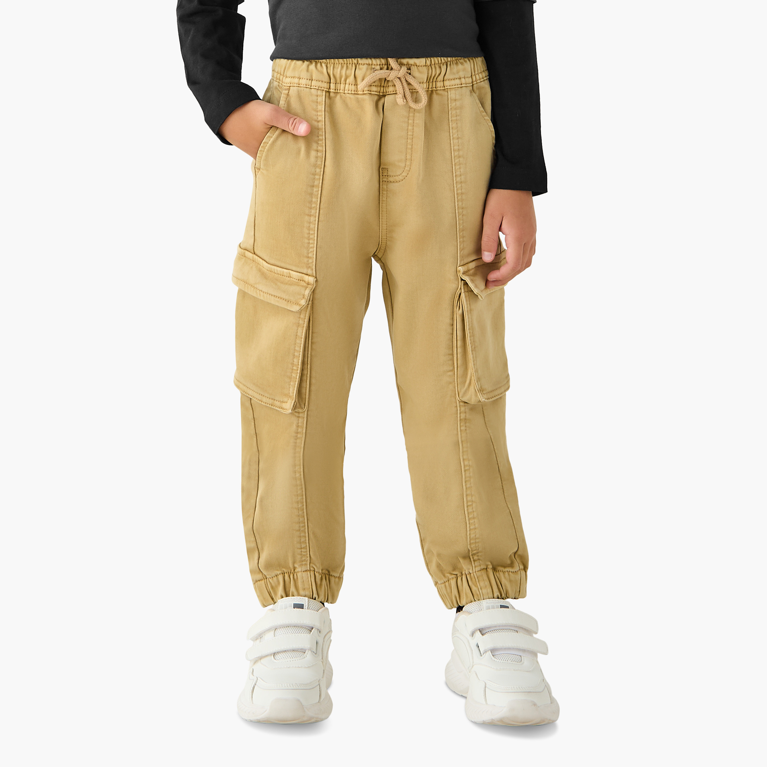 بنطلون جينز بجيوب كارجو وخصر مطاطي وقصة عادية للأولاد من جونيورز-baby-boys-clothing-bottoms-jeans-image-5