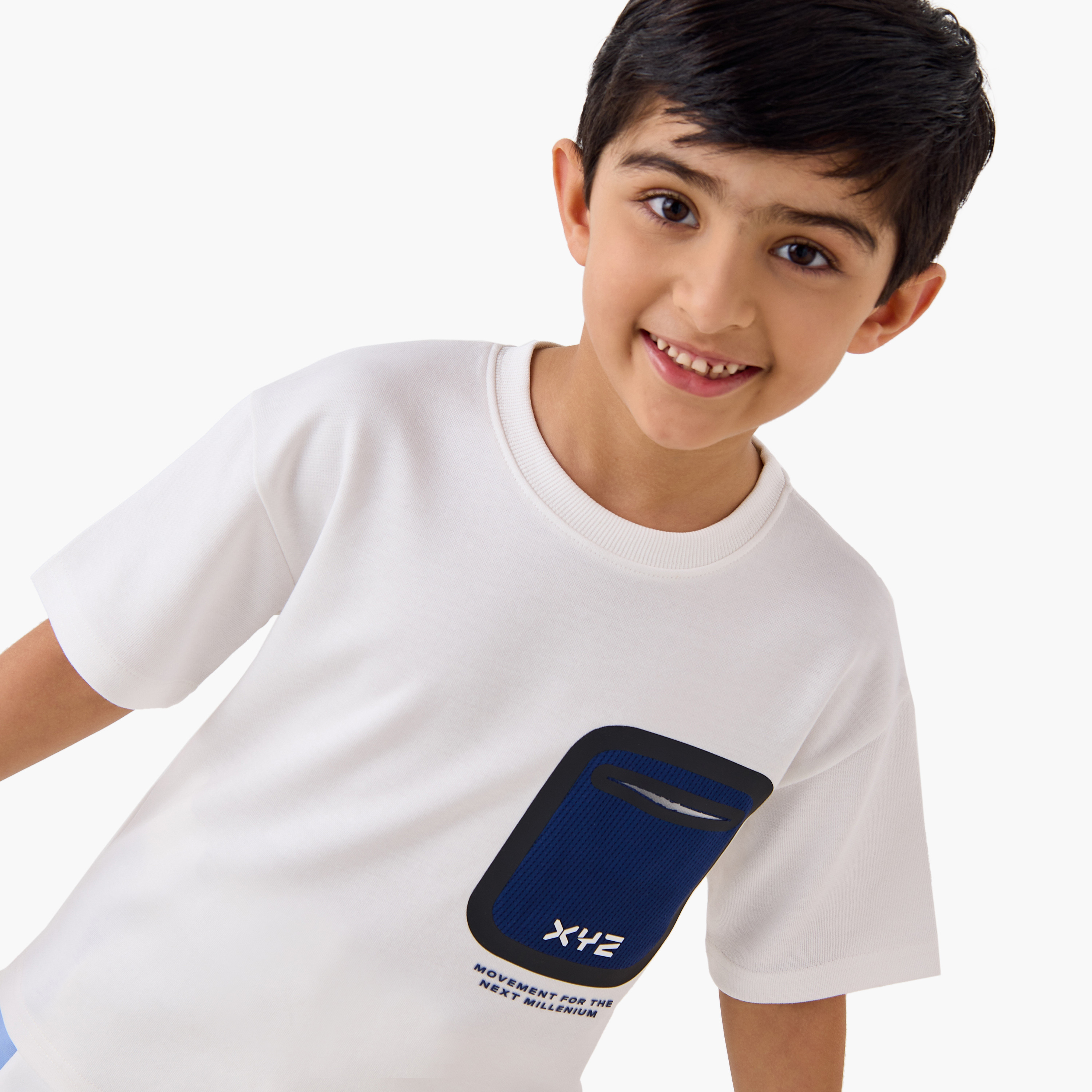 تيشيرت سادة بأكمام قصيرة وجيب من إكس واي زد-boys-clothing-sportswear-tops-image-2
