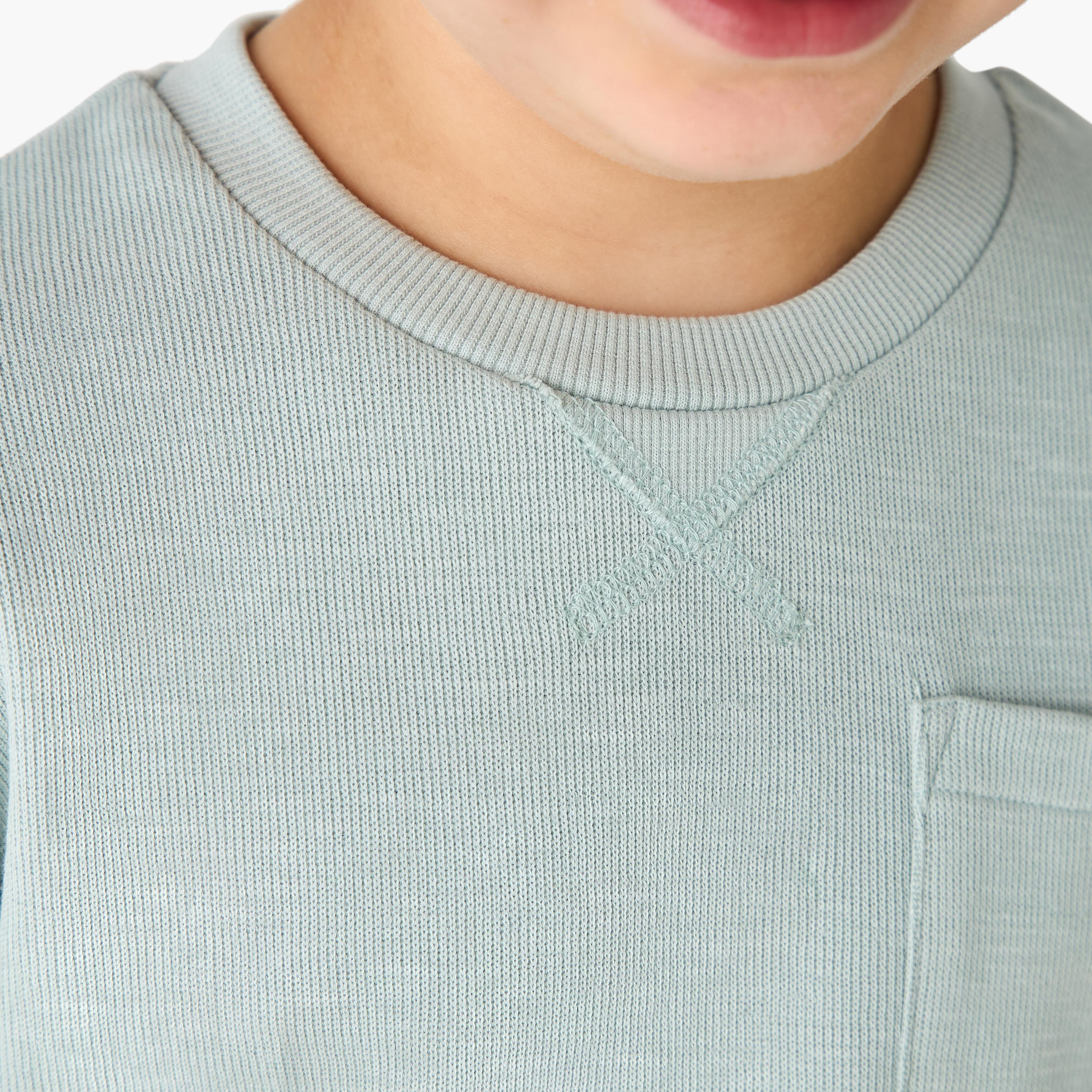 تيشيرت بياقة مستديرة للأولاد مع جيب على الصدر - قطن - بأكمام طويلة من إليجو-boys-clothing-sweatshirts-image-1