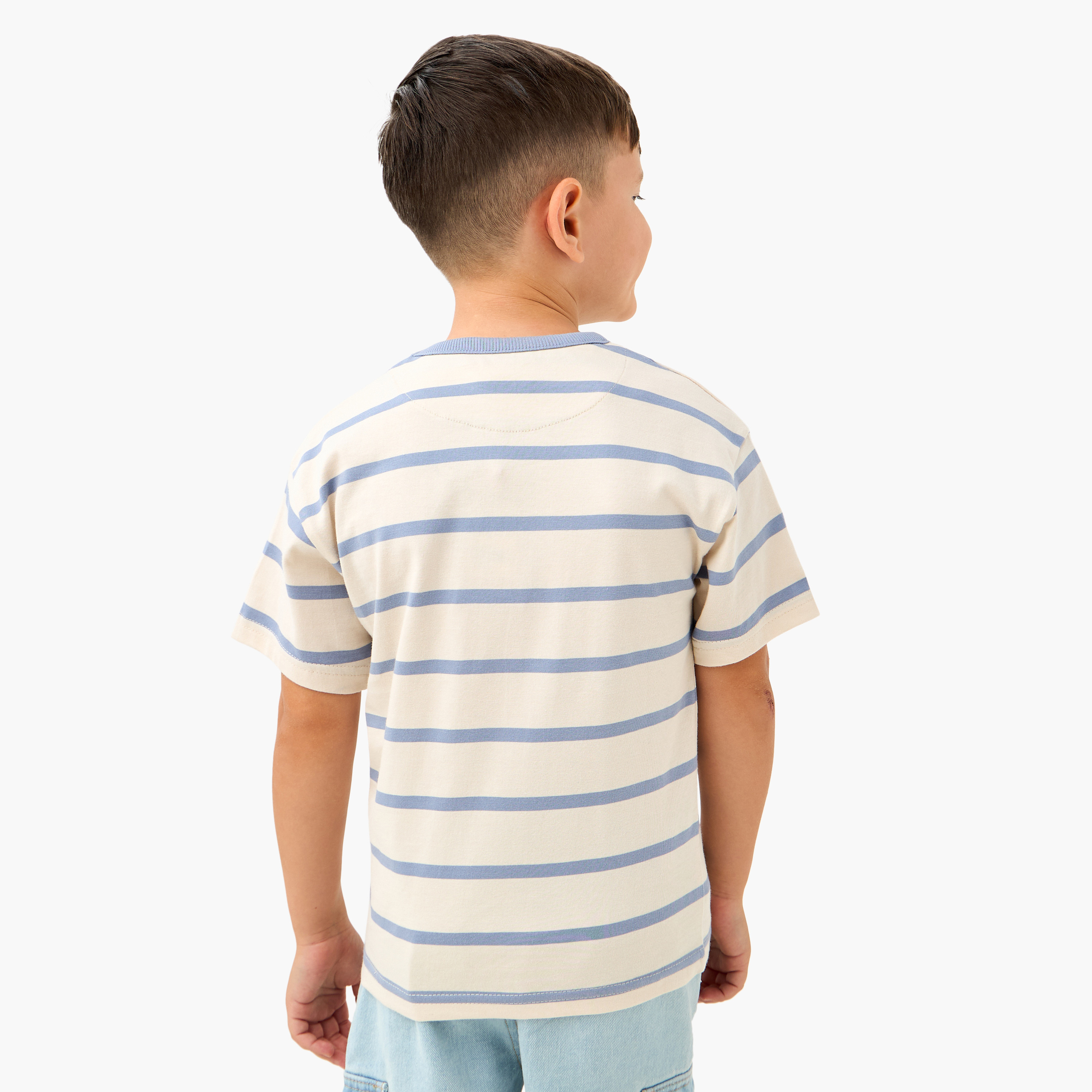 تيشيرت مخطط بأكمام قصيرة وجيب على الصدر من لي كوبر-boys-clothing-tshirtsandpolos-image-3