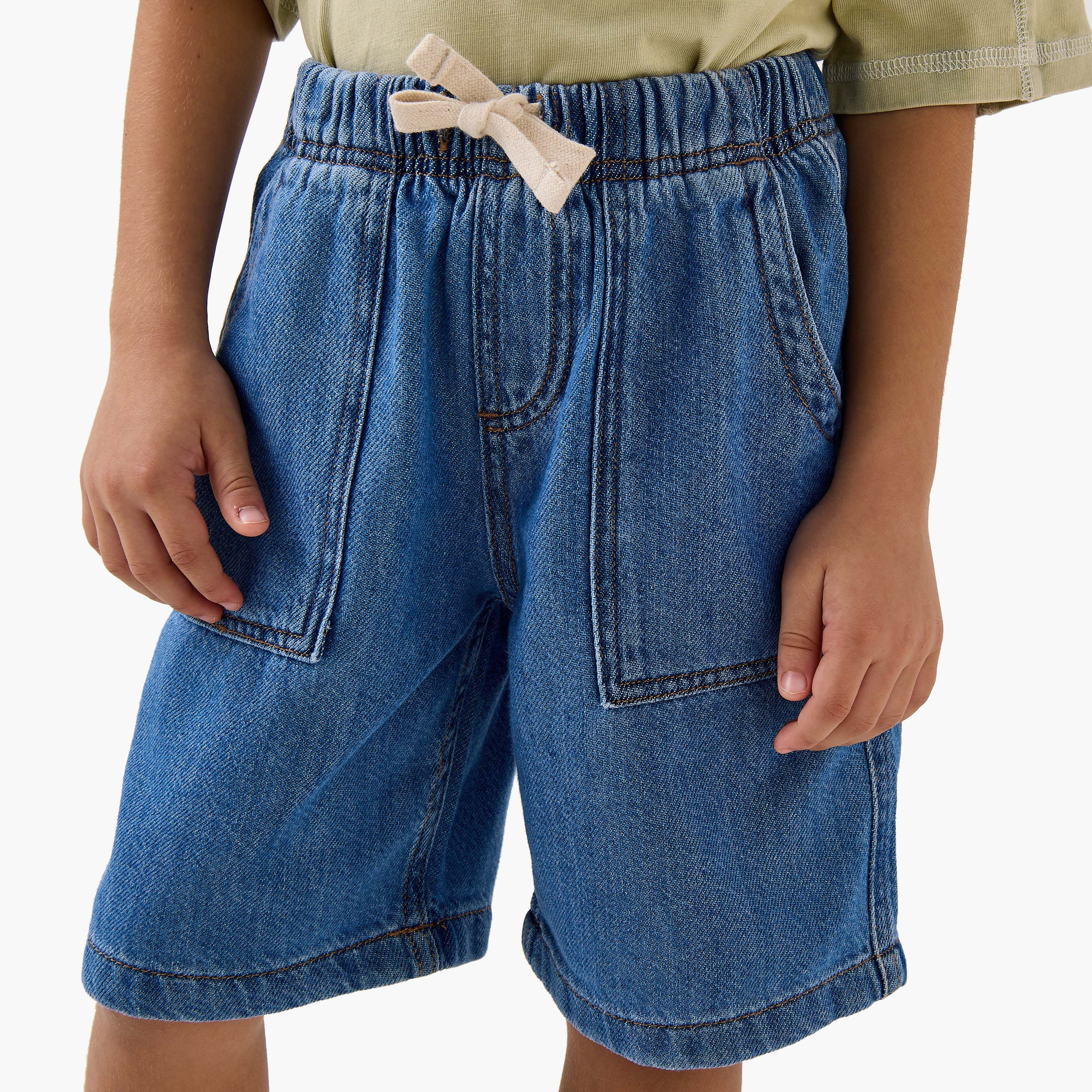 شورت جينز سادة برباط إغلاق وجيوب من لي كوبر-boys-clothing-bottoms-shorts-image-3