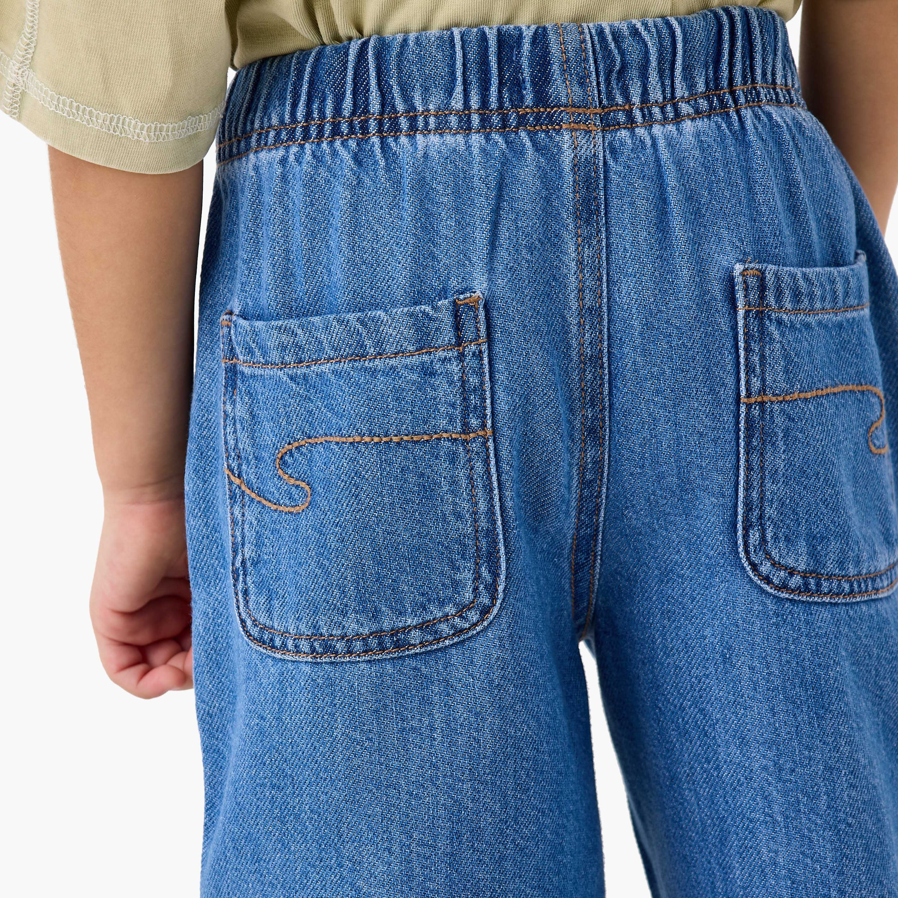 شورت جينز سادة برباط إغلاق وجيوب من لي كوبر-boys-clothing-bottoms-shorts-image-2