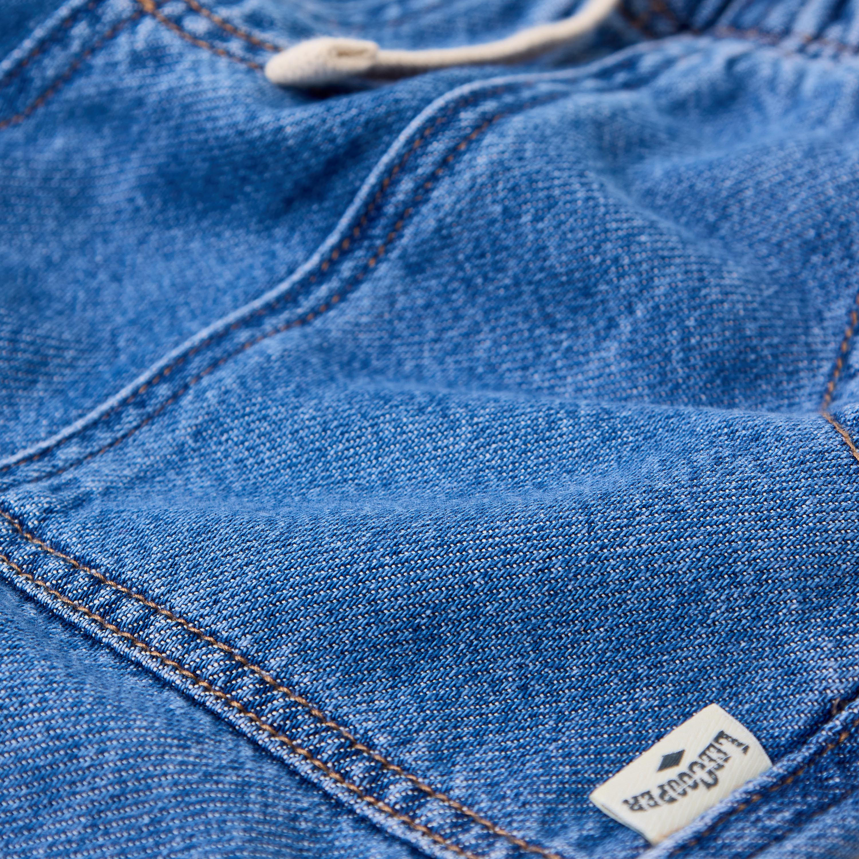 شورت جينز سادة برباط إغلاق وجيوب من لي كوبر-boys-clothing-bottoms-shorts-image-1