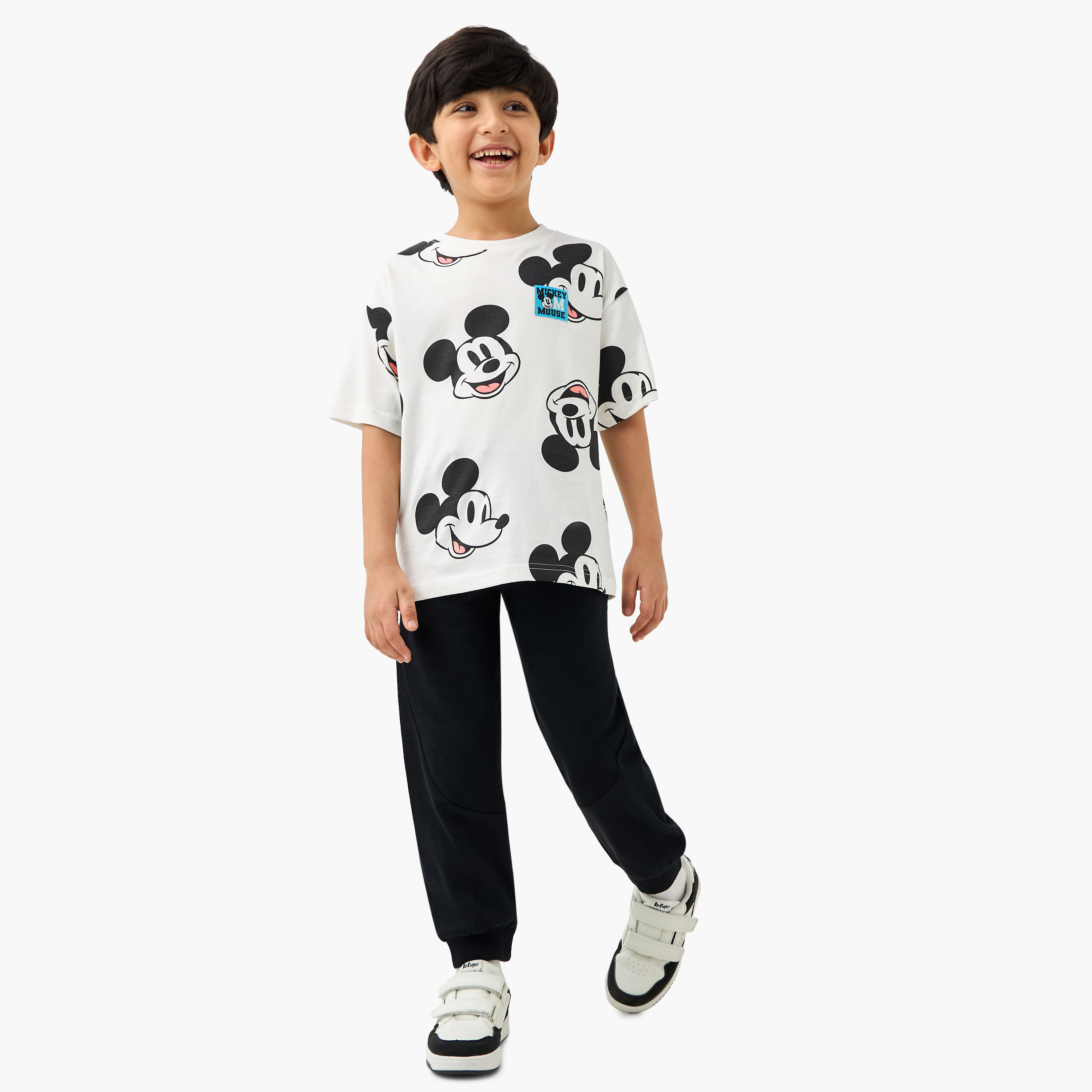 تيشيرت بأكمام قصيرة وطبعات ميكي ماوس من ديزني-boys-clothing-tshirtsandpolos-image-2