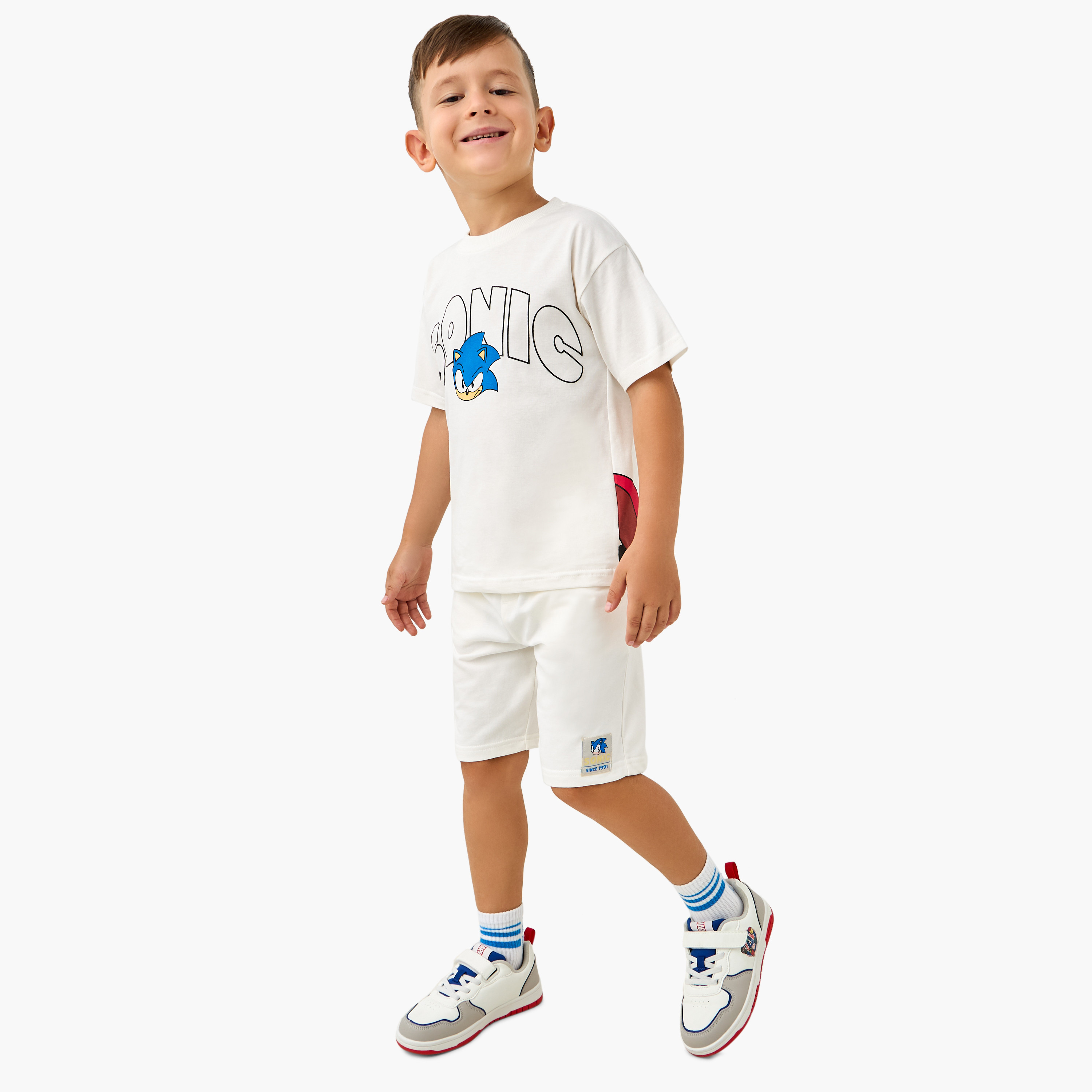 طقم شورت وتيشيرت بطبعات-boys-clothing-setsandcoords-image-1