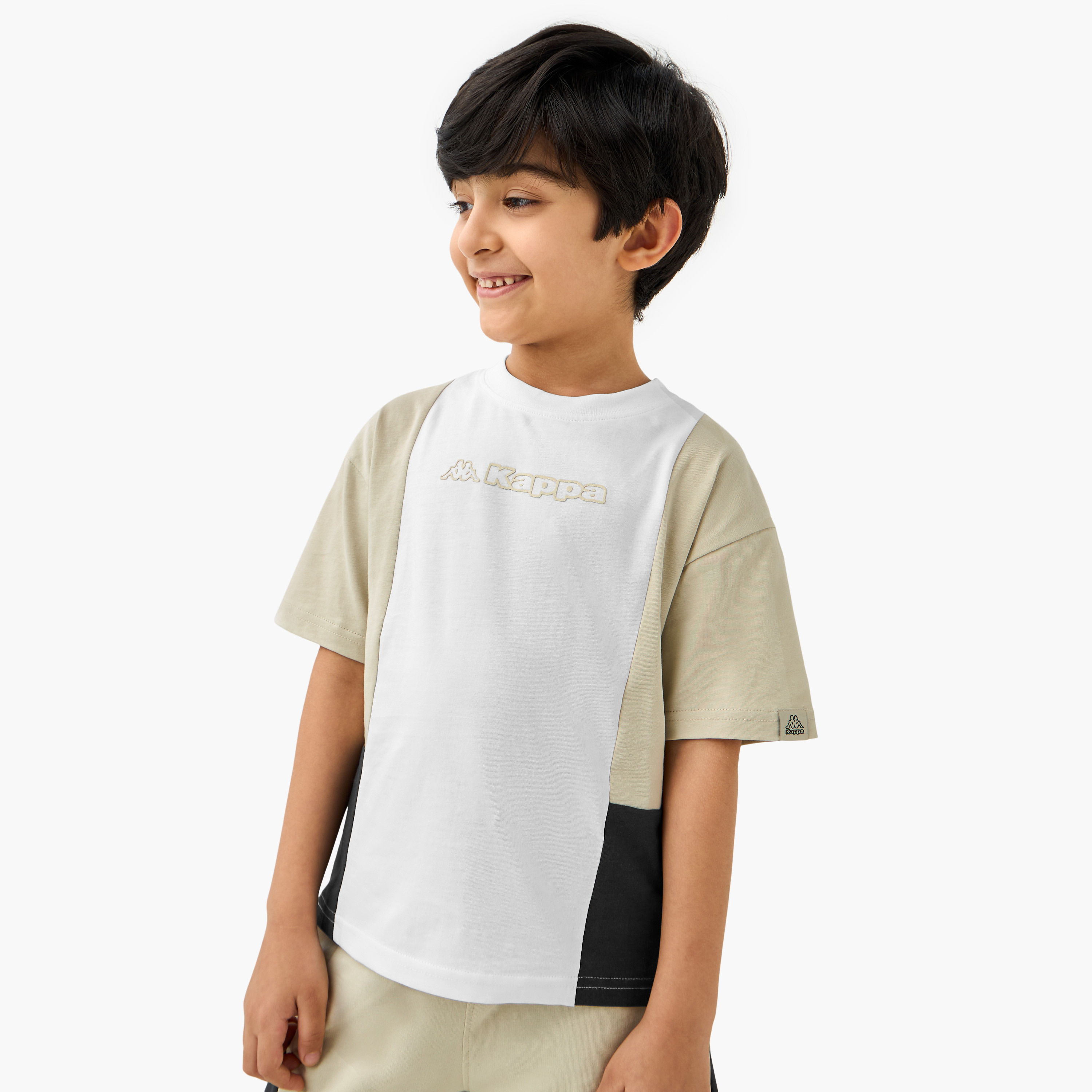 Kappa Logo Detail T-shirt and Shorts Set-boys-clothing-sportswear-sets-image-2