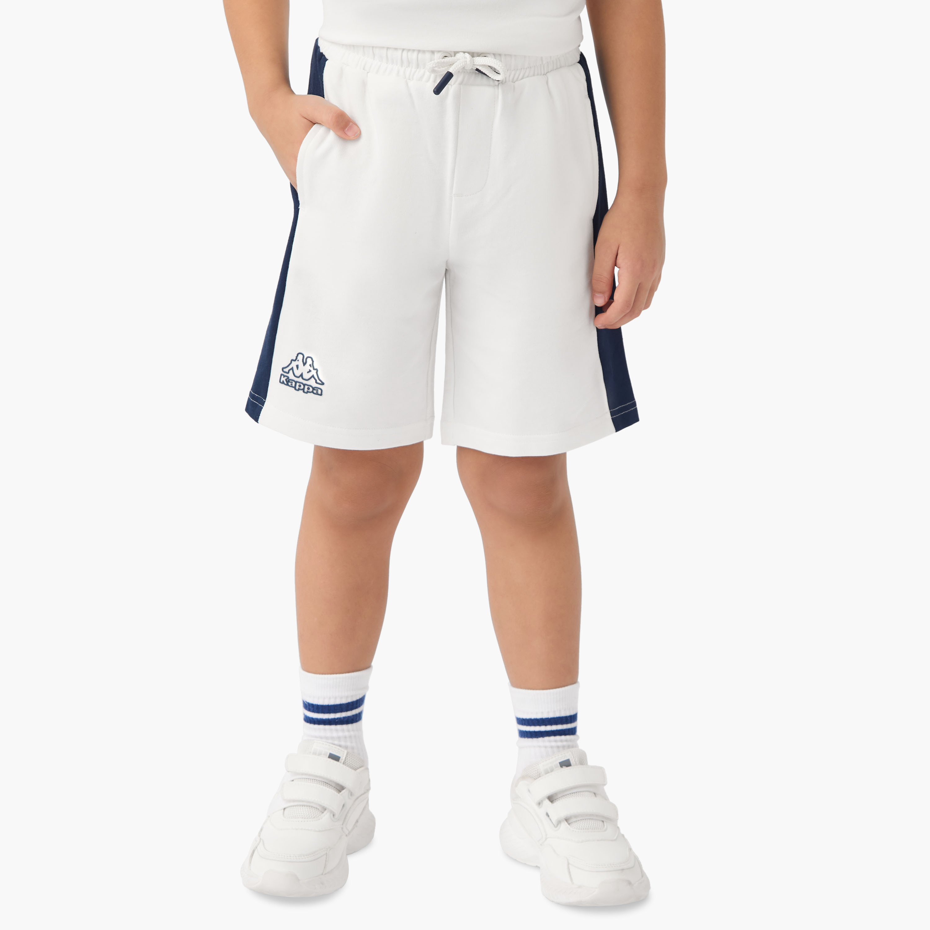 طقم تيشيرت وشورت بطبعات شعار من كابا-baby-boys-clothing-sportswear-sets-image-4