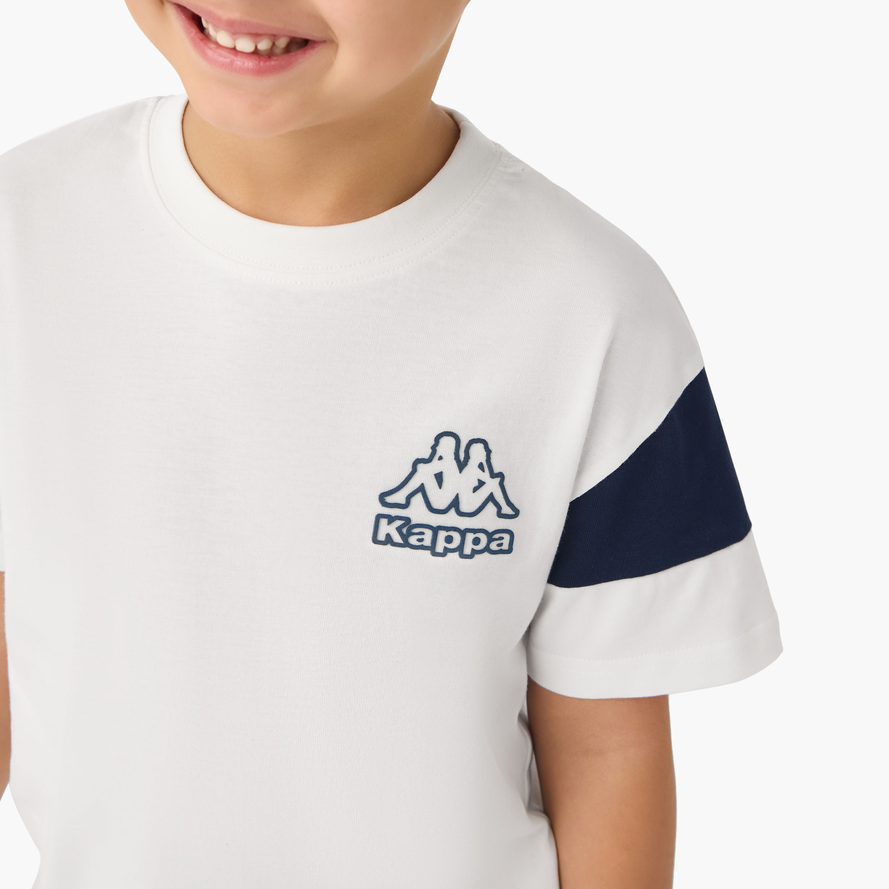 طقم تيشيرت وشورت بطبعات شعار من كابا-baby-boys-clothing-sportswear-sets-image-2