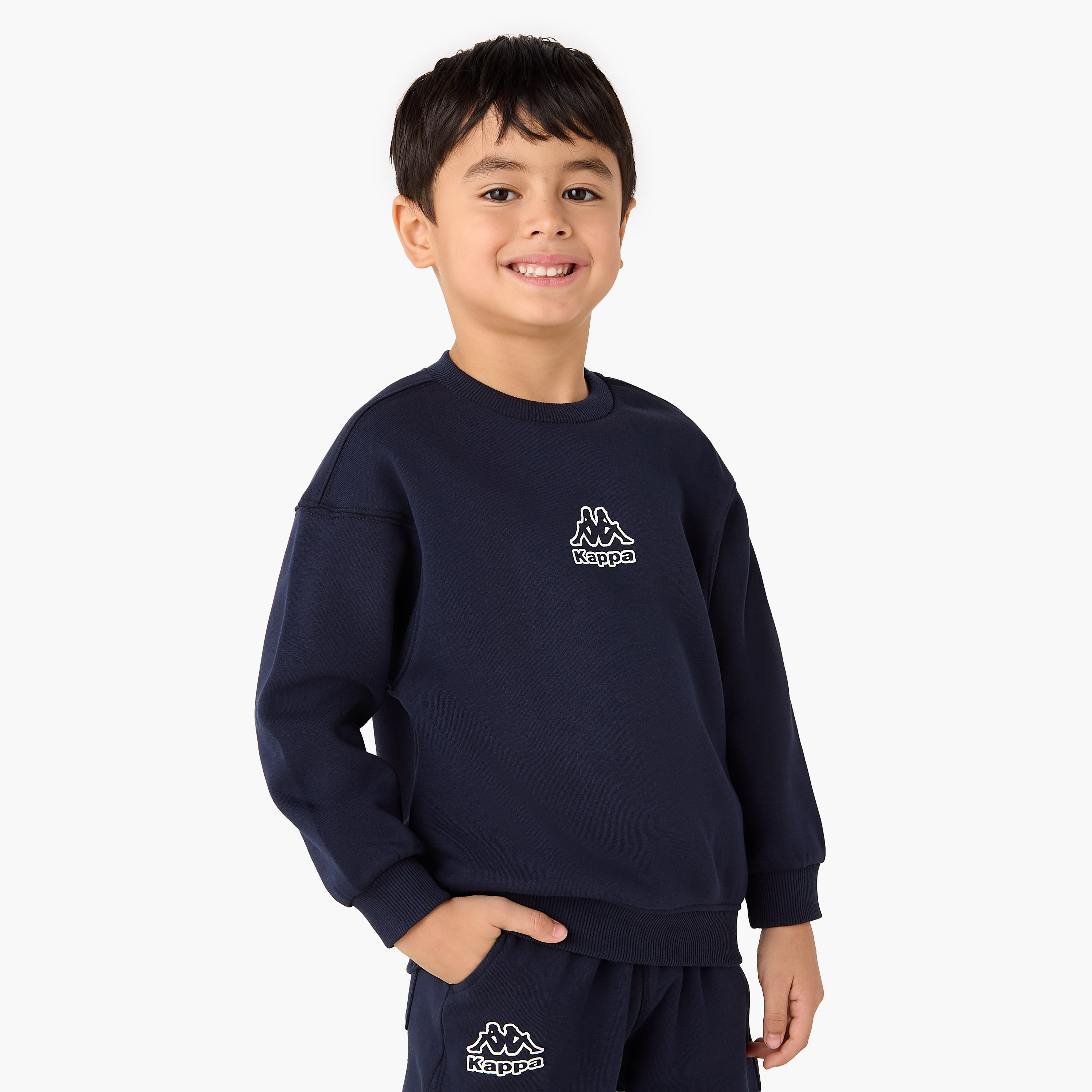 طقم سويت شيرت وبنطلون رياضي بطبعات شعار من كابا-boys-clothing-setsandcoords-image-2