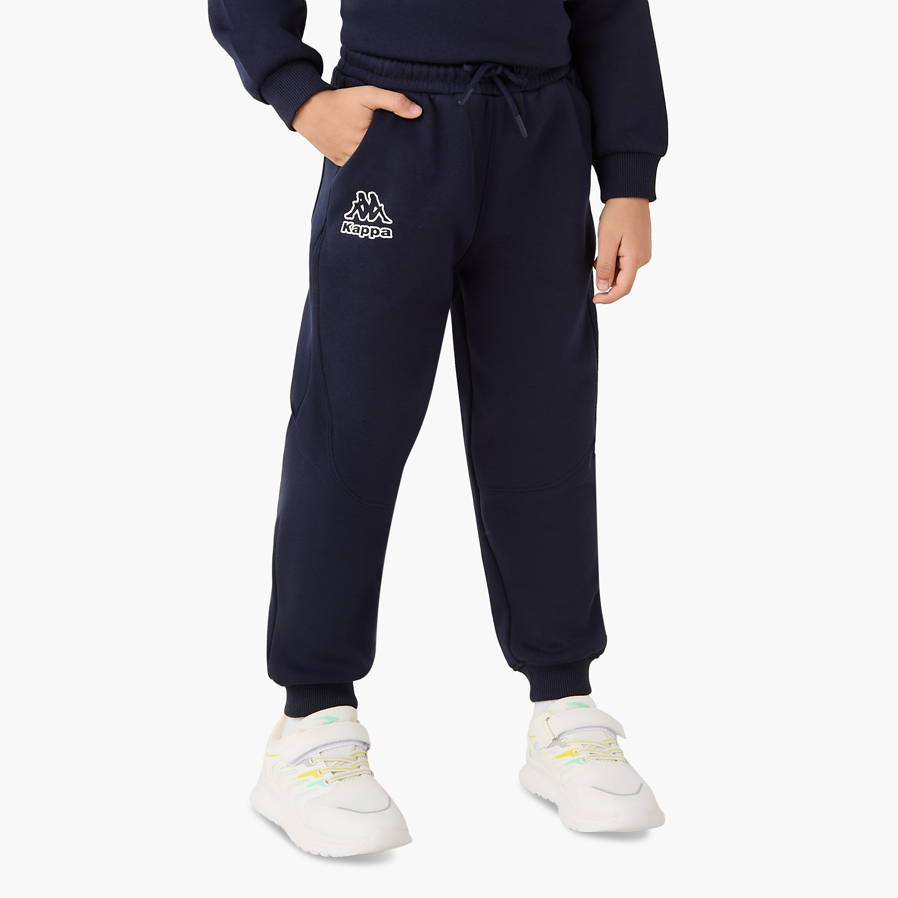 طقم سويت شيرت وبنطلون رياضي بطبعات شعار من كابا-boys-clothing-setsandcoords-image-3