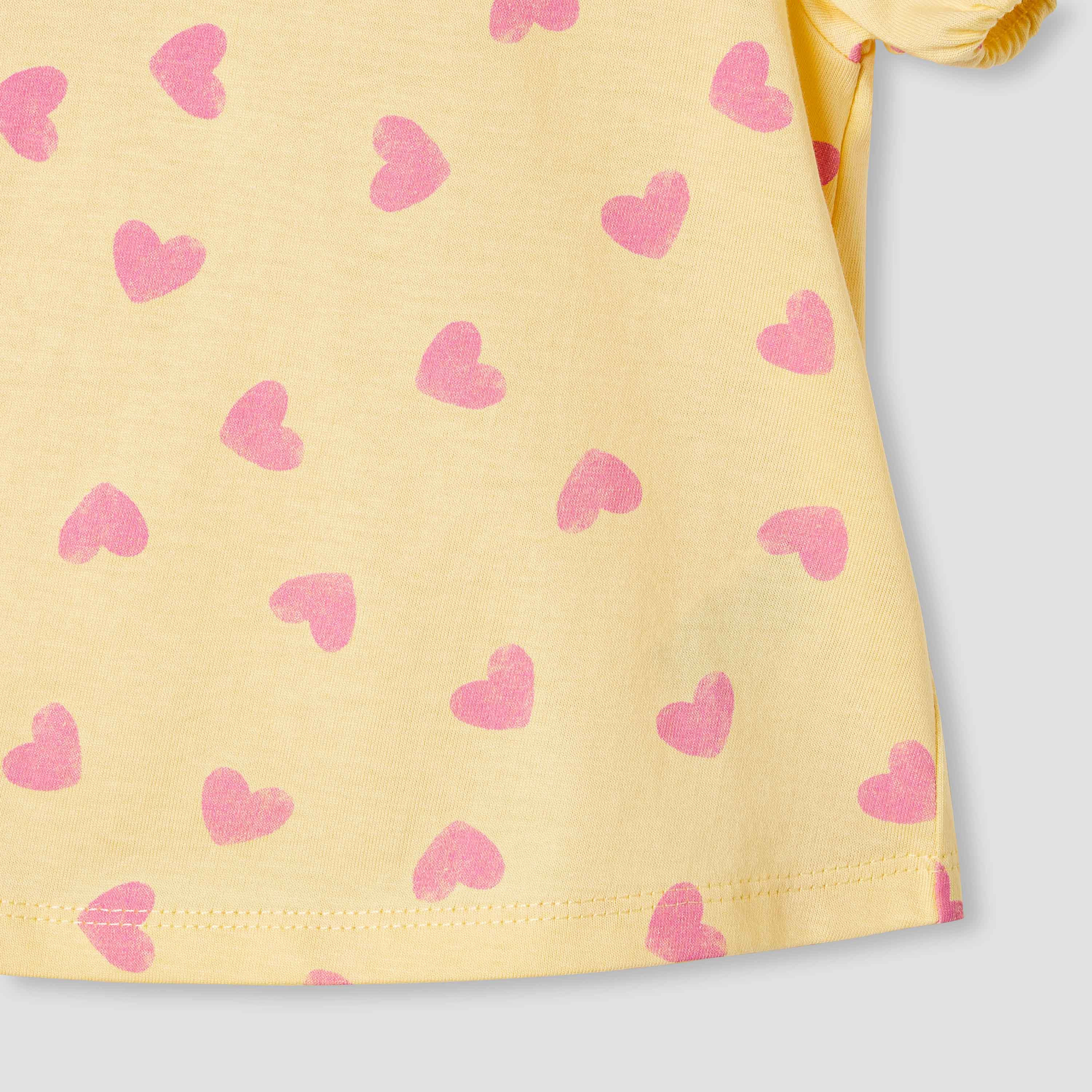 تيشيرت بطبعات قلوب بياقة ضيقة من جونيورز-baby-girls-clothing-tshirts-image-1