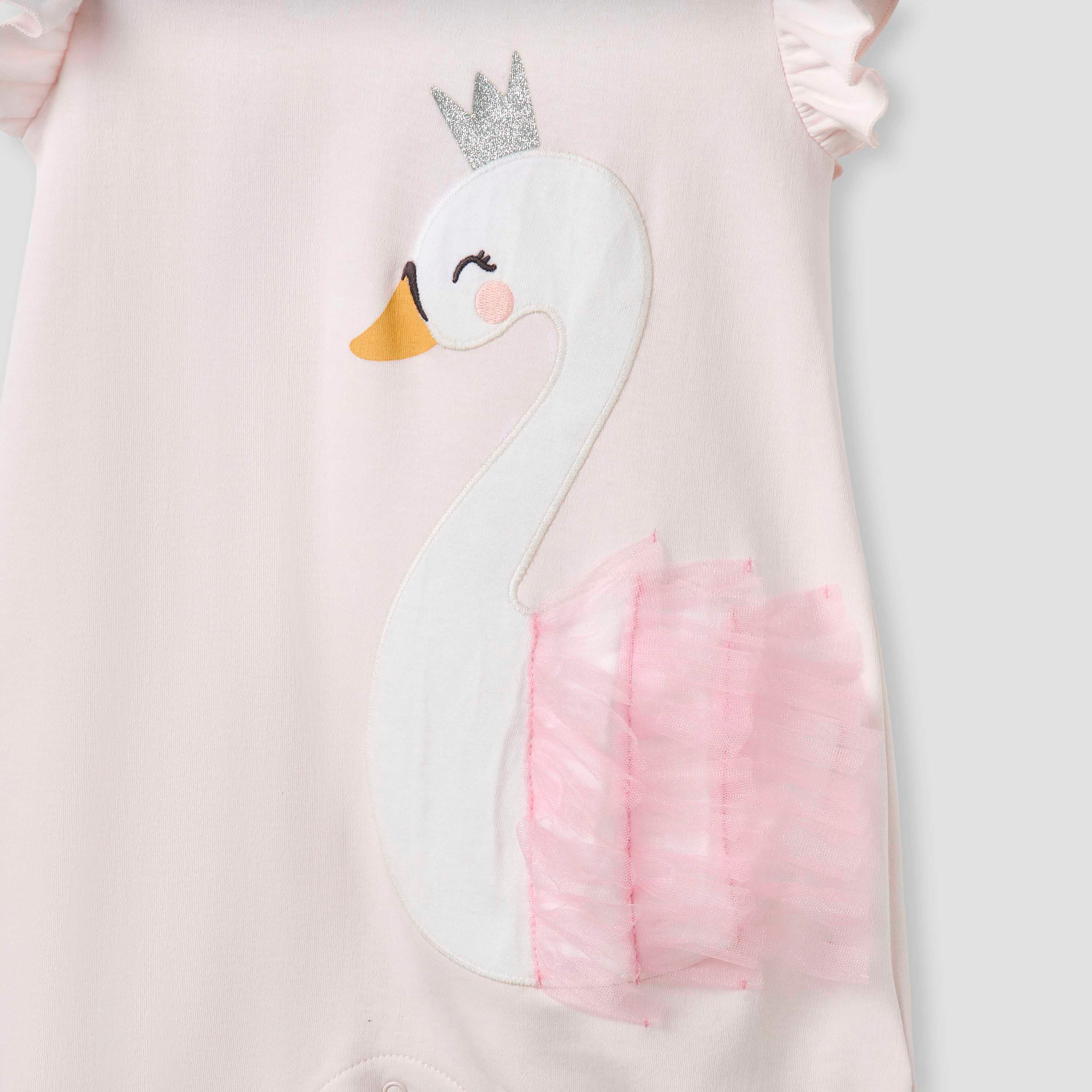 أفرول بتزيينات بجعة وأزرار إغلاق وأكمام كشكش من جونيورز-baby-girls-clothing-rompers-image-3