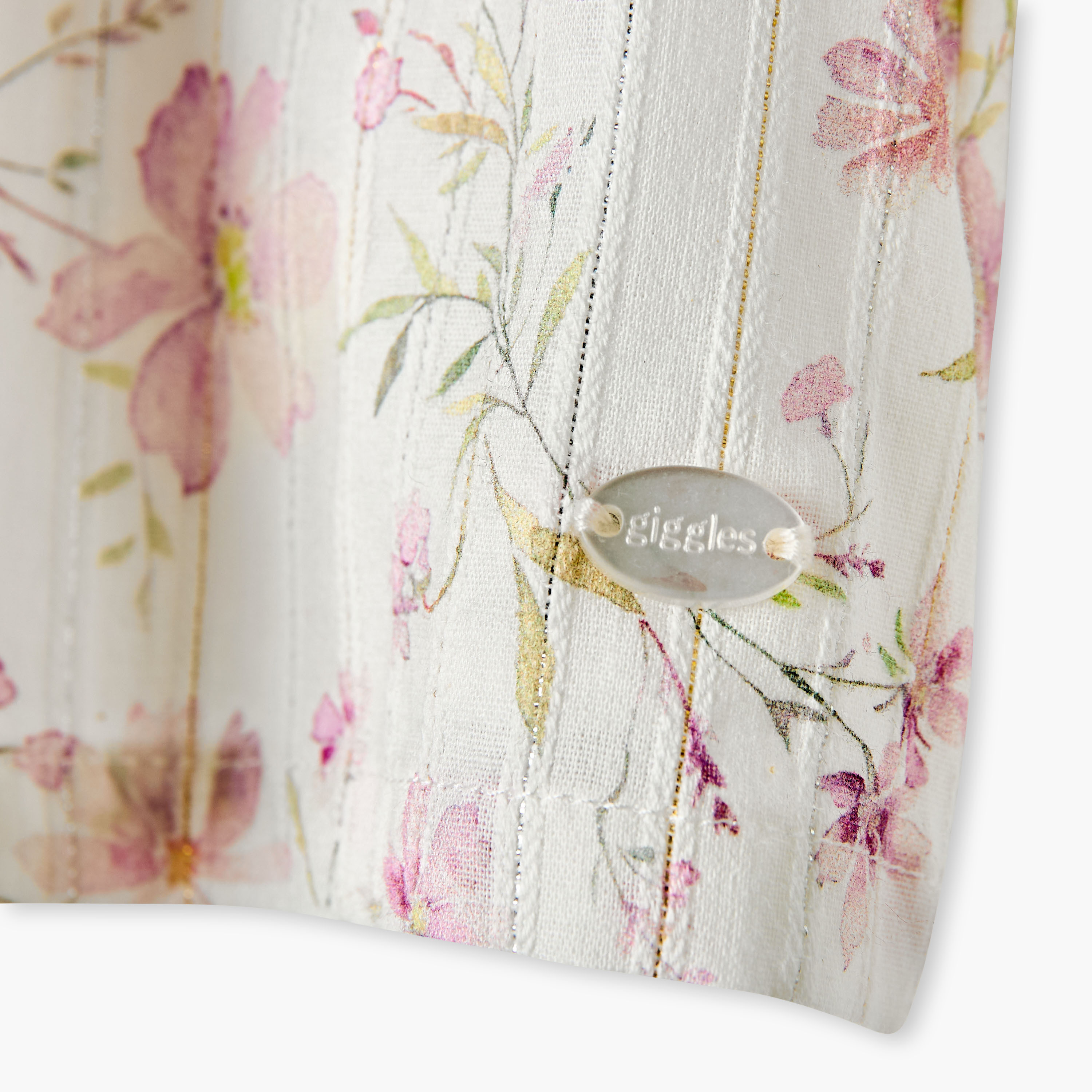 بلوزرة بطبعات أزهار وأكمام كشكش وتفاصيل شيفلي من جيجلز-baby-girls-clothing-blousesandshirts-image-2