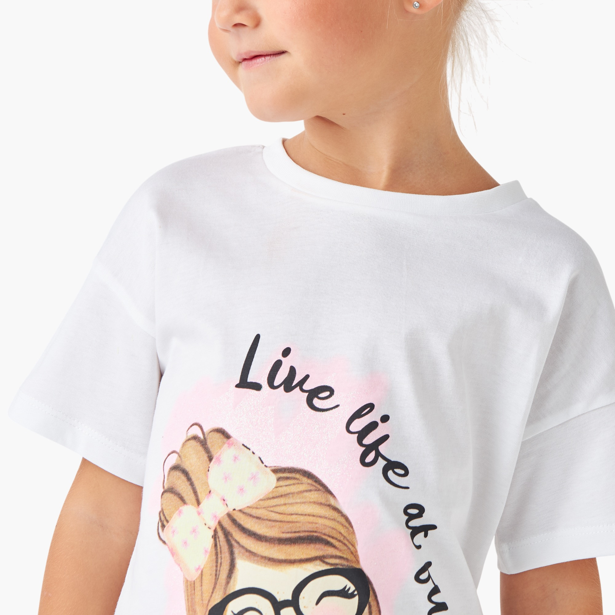 تيشيرت بأكمام قصيرة وطبعات جرافيك من جونيورز-girls-clothing-tshirts-image-5