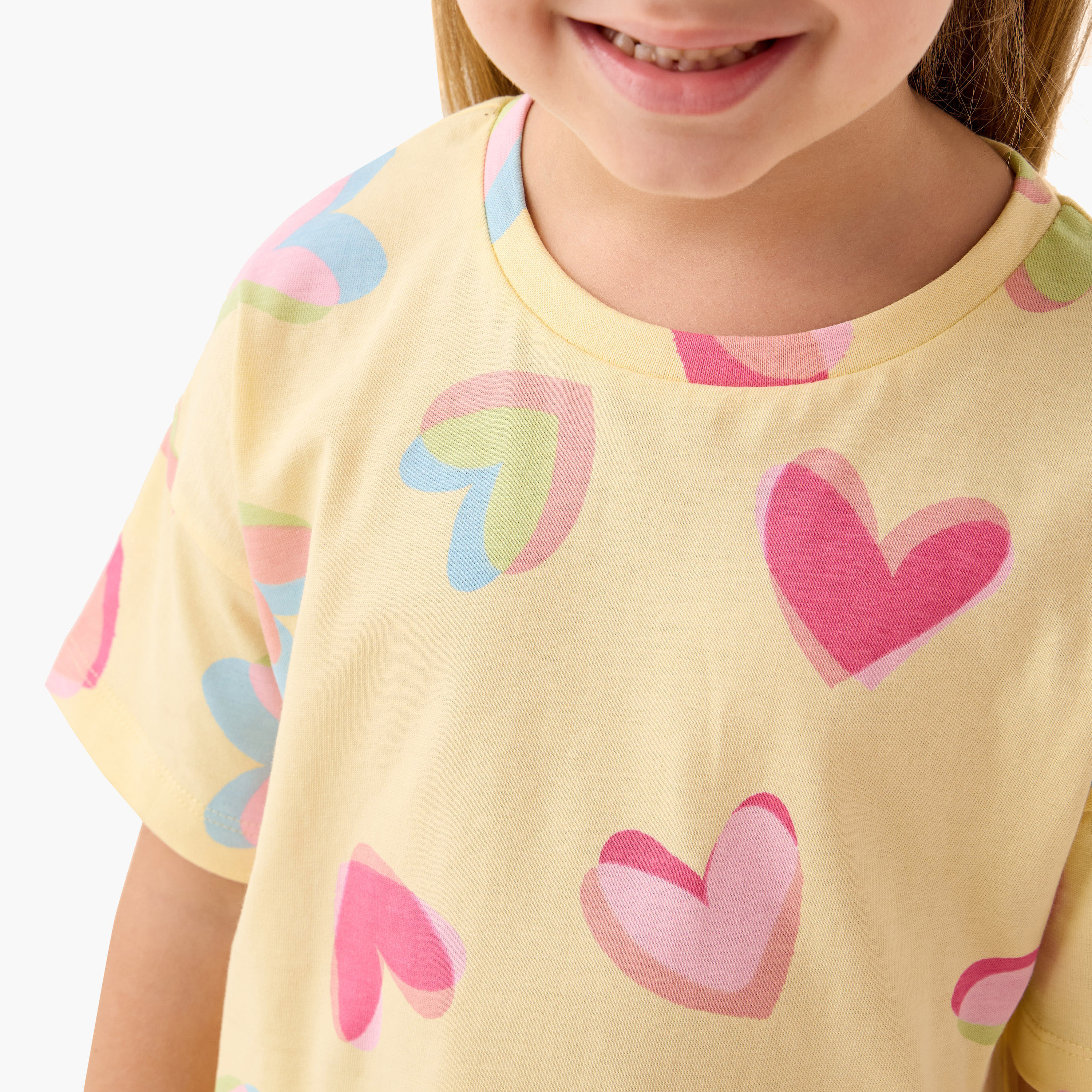 تيشيرت بطبعات وأكمام قصيرة من جونيورز - طقم من قطعتين-girls-clothing-tshirts-image-5
