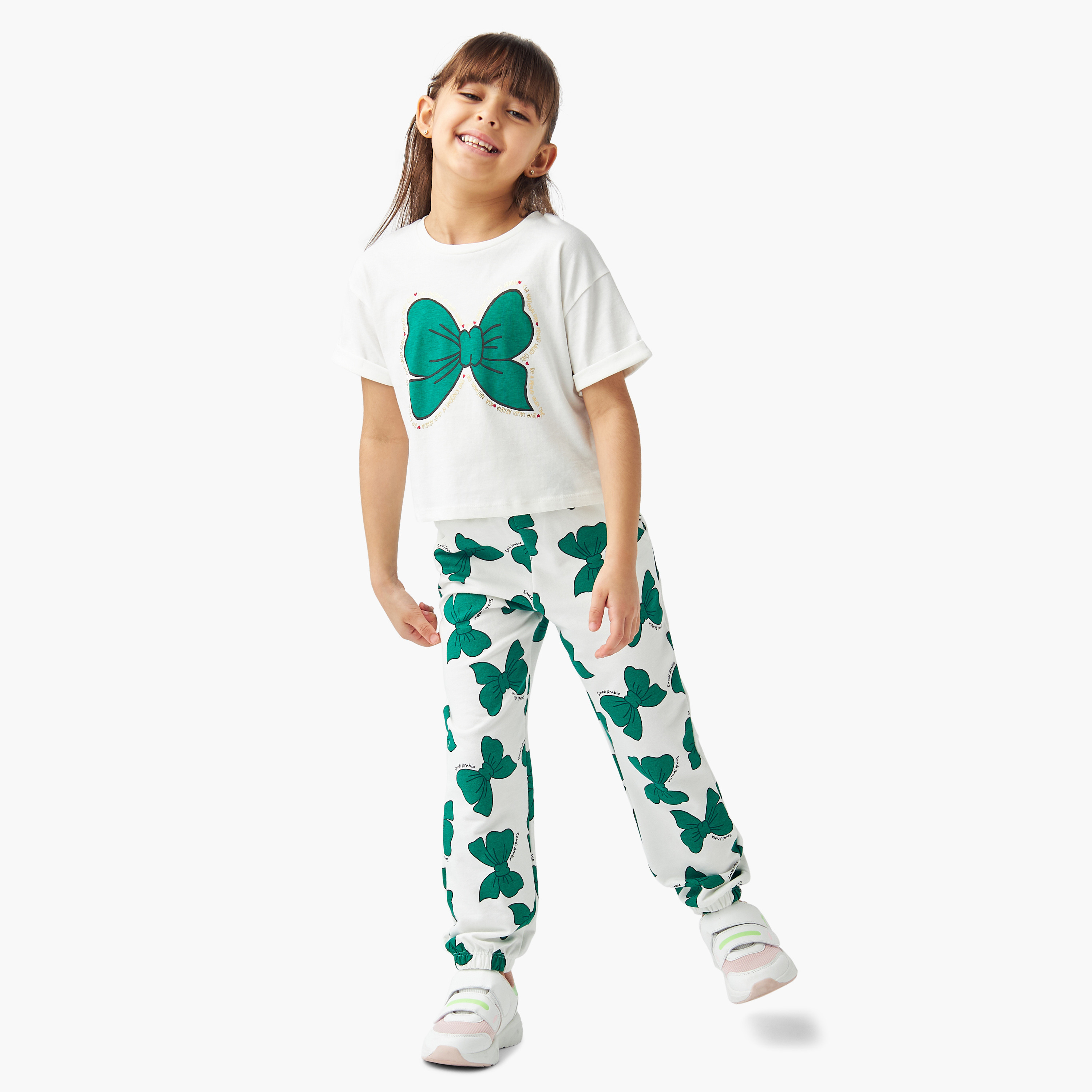 تيشيرت بطبعات اليوم الوطني السعودي وأكمام قصيرة من جونيورز-girls-clothing-tshirts-image-2