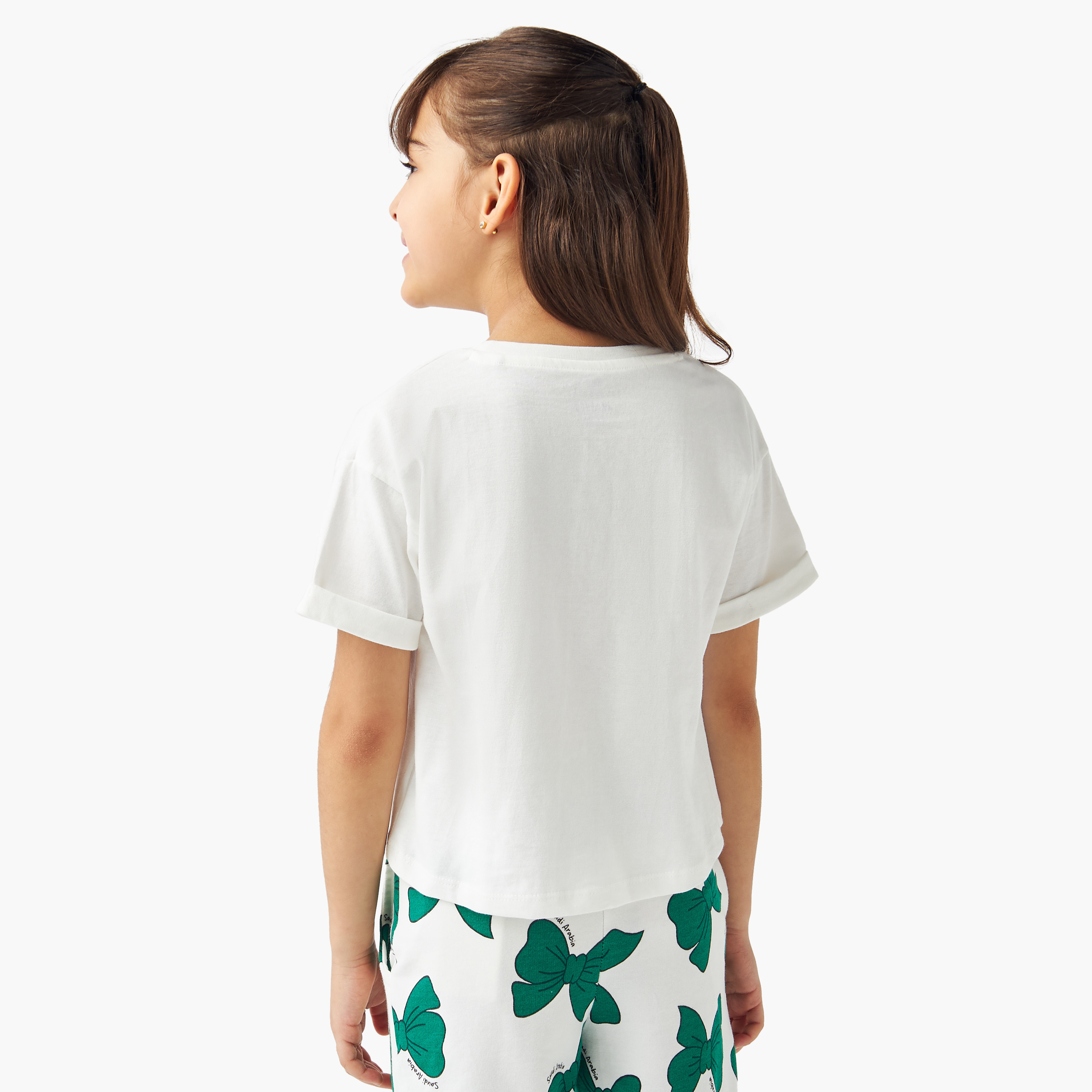 تيشيرت بطبعات اليوم الوطني السعودي وأكمام قصيرة من جونيورز-girls-clothing-tshirts-image-3