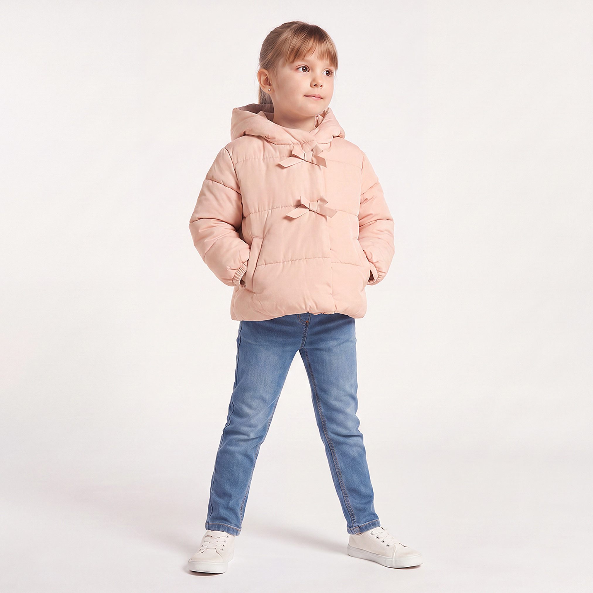 جاكيت ثقيل بقبعة وأكمام طويلة وفيونكة من جونيورز-baby-girls-clothing-winterwear-jacketsandcoats-image-2