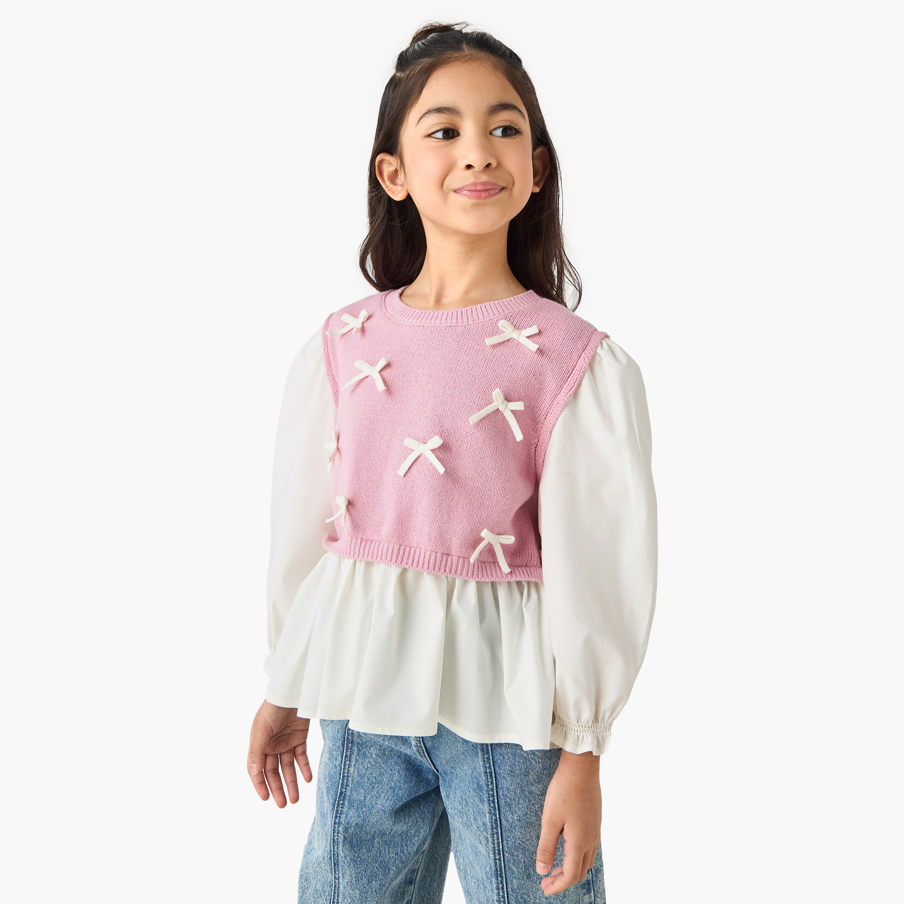 بلوزة بيبلوم بياقة ضيقة وأكمام طويلة وزينة فيونكة من جونيورز-baby-girls-clothing-blousesandshirts-image-5