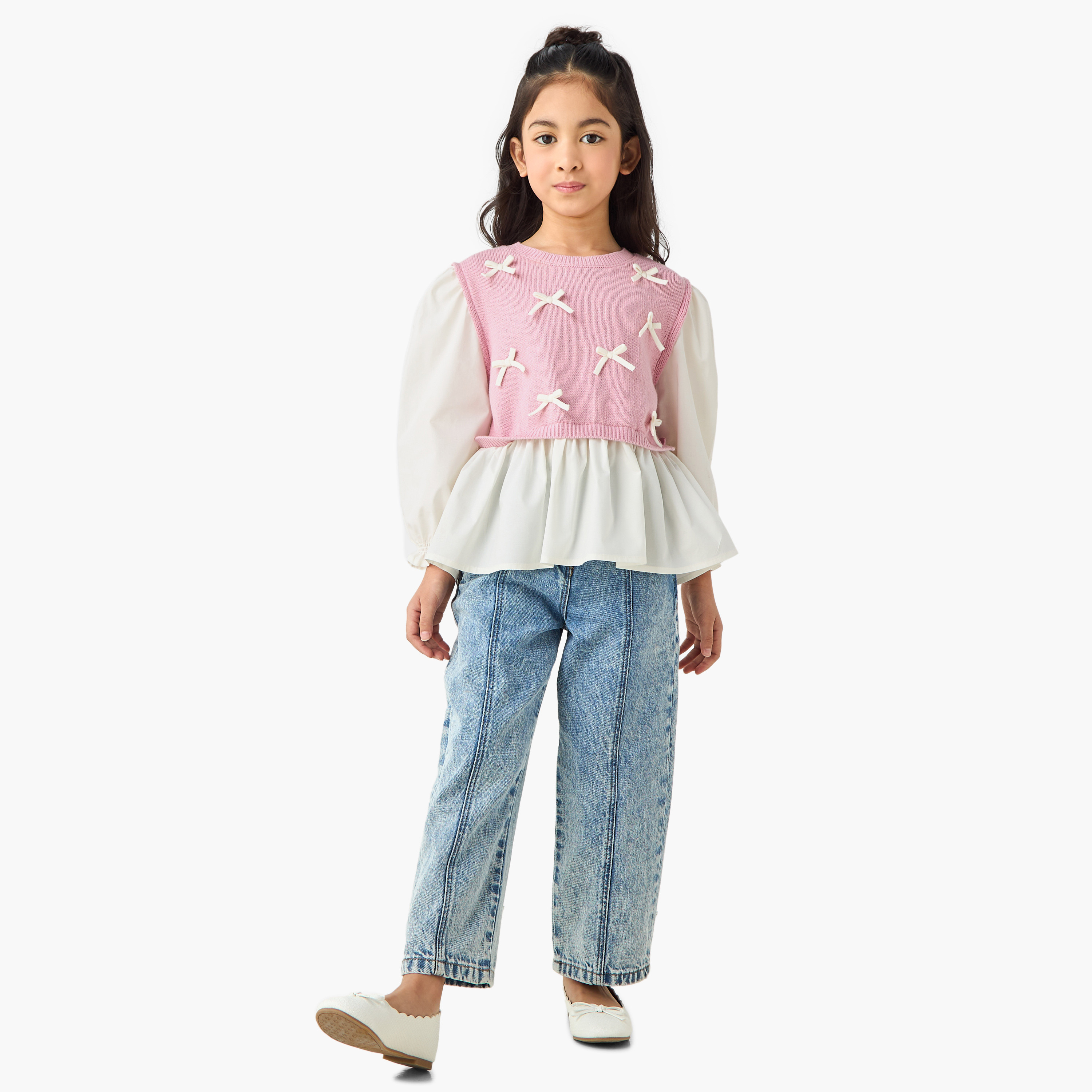 بلوزة بيبلوم بياقة ضيقة وأكمام طويلة وزينة فيونكة من جونيورز-baby-girls-clothing-blousesandshirts-image-4