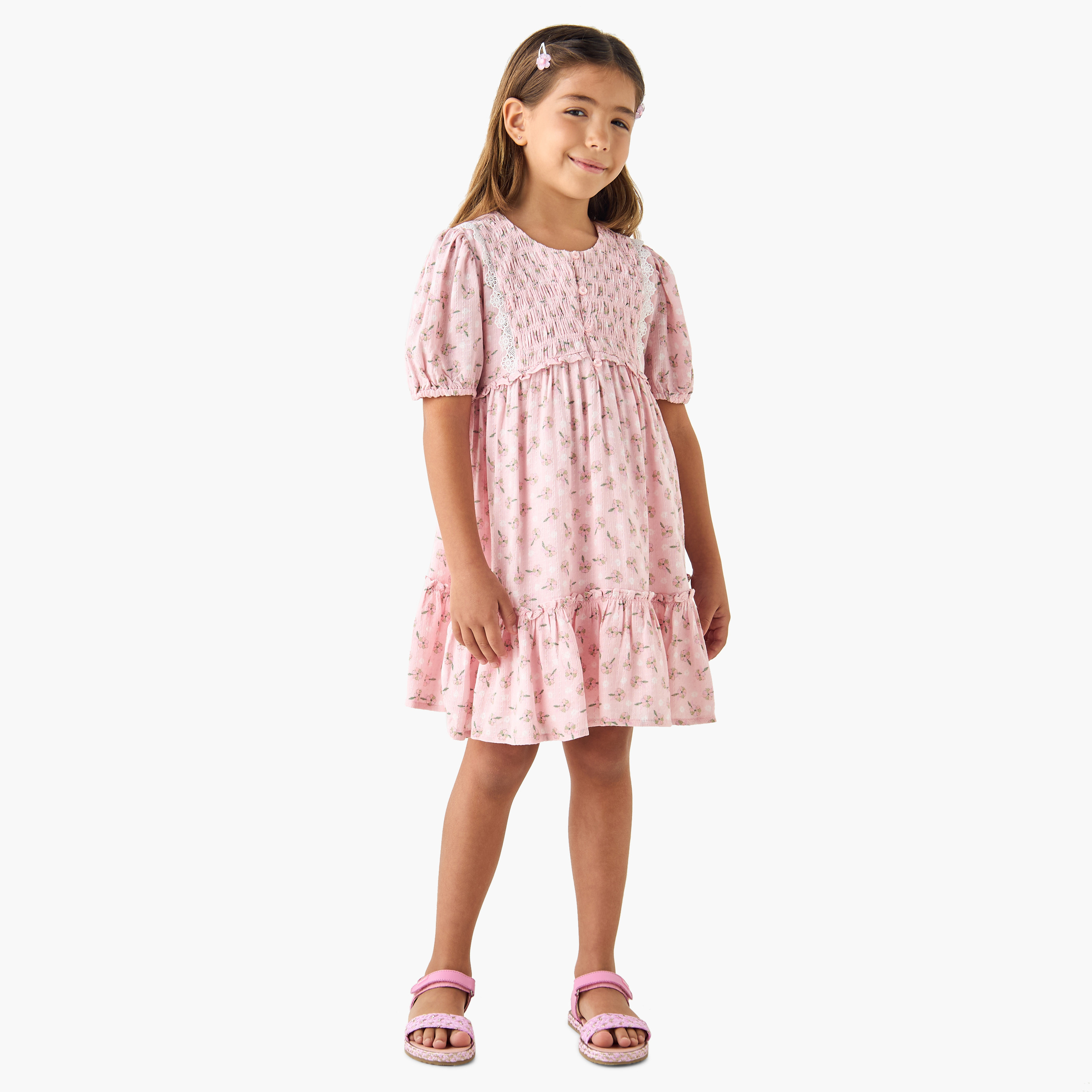 فستان إيه لاين بياقة مستديرة وتفاصيل مدرزة وطبعات زهرية من جونيورز-girls-clothing-dressesandjumpsuits-image-4