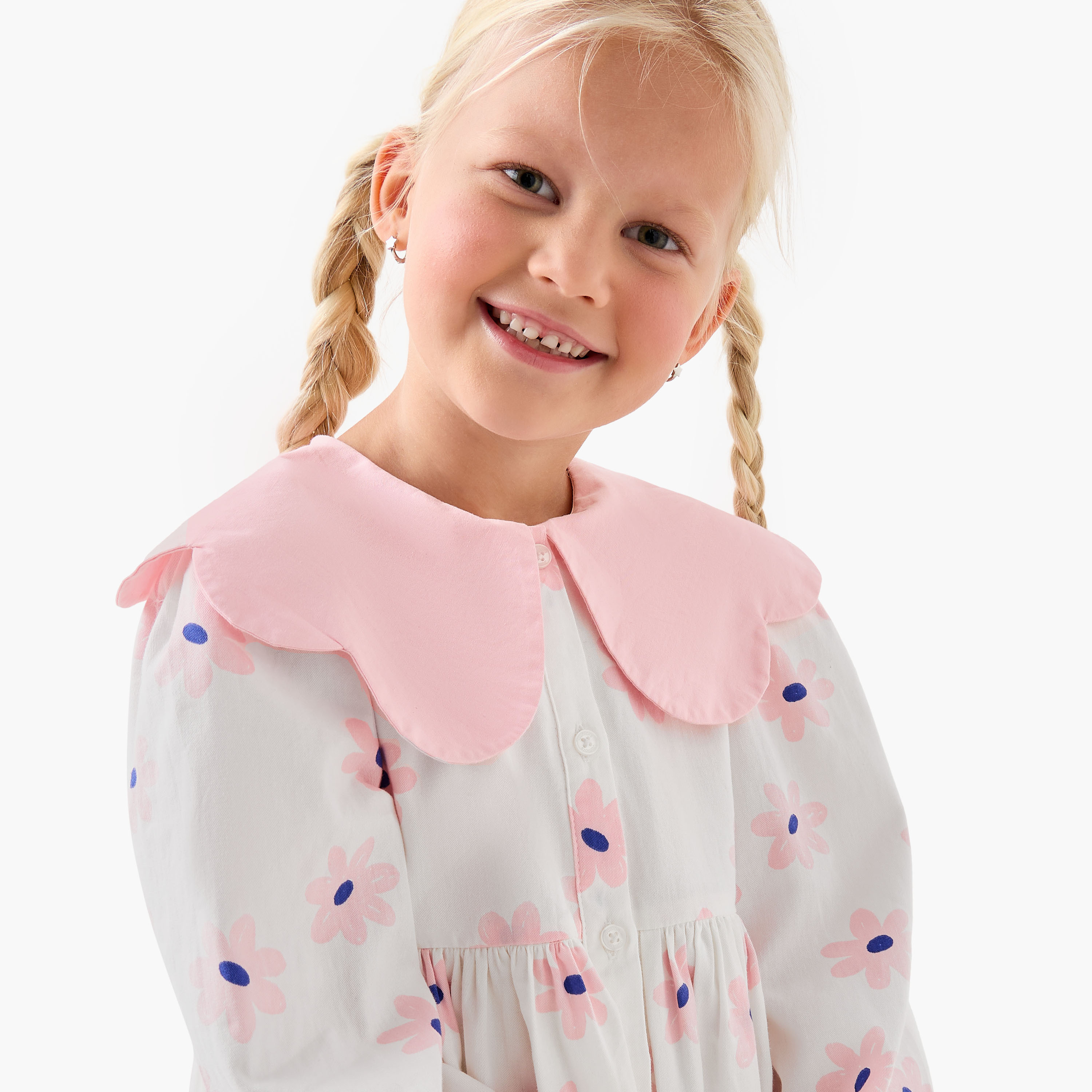 Juniors Peter Pan Collar Long Sleeves Knee Length Dress with Heart Print-girls-clothing-dressesandjumpsuits-image-4