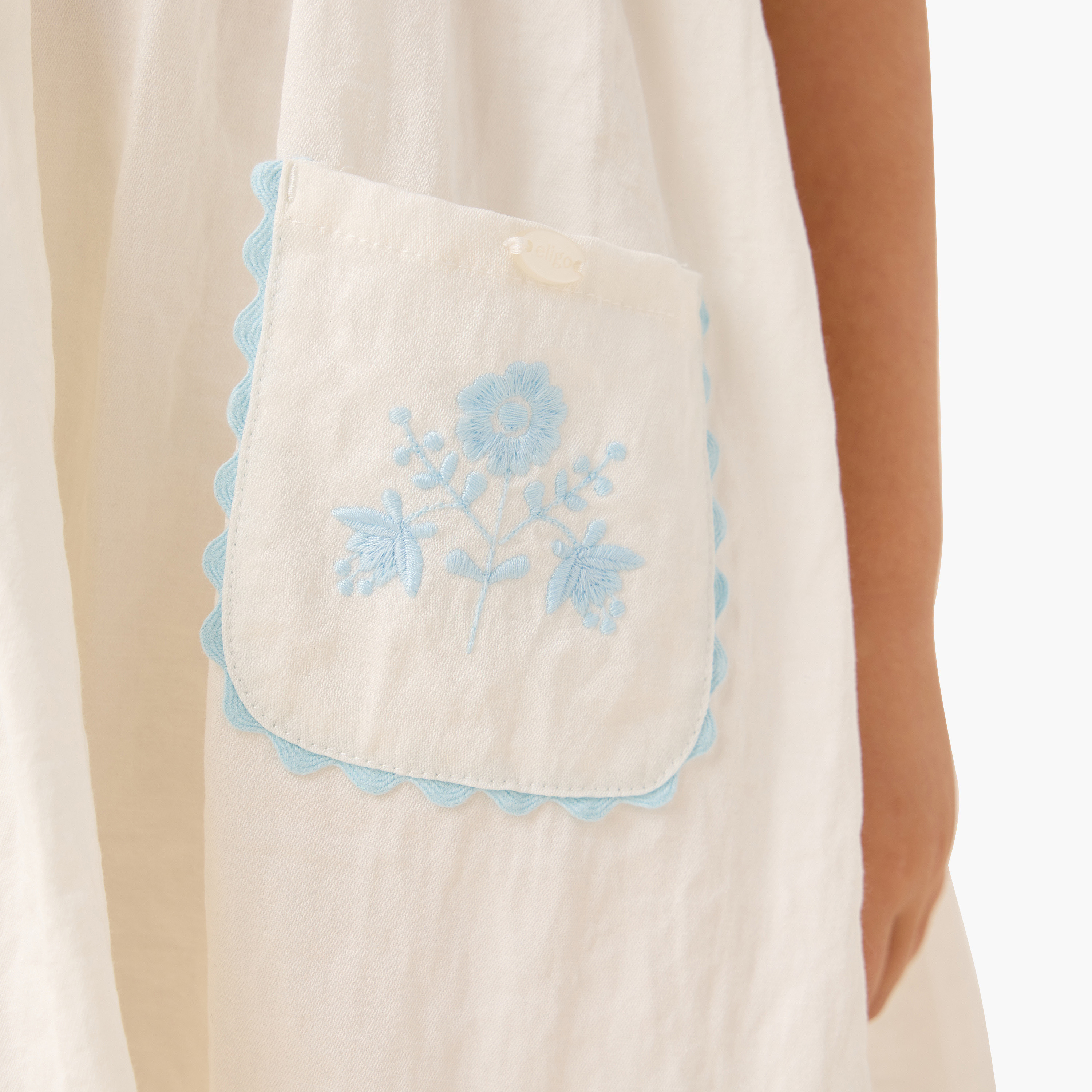 فستان مطرز بياقة مستديرة وأكمام قصيرة وجيوب من إليجو-girls-clothing-dressesandjumpsuits-image-2