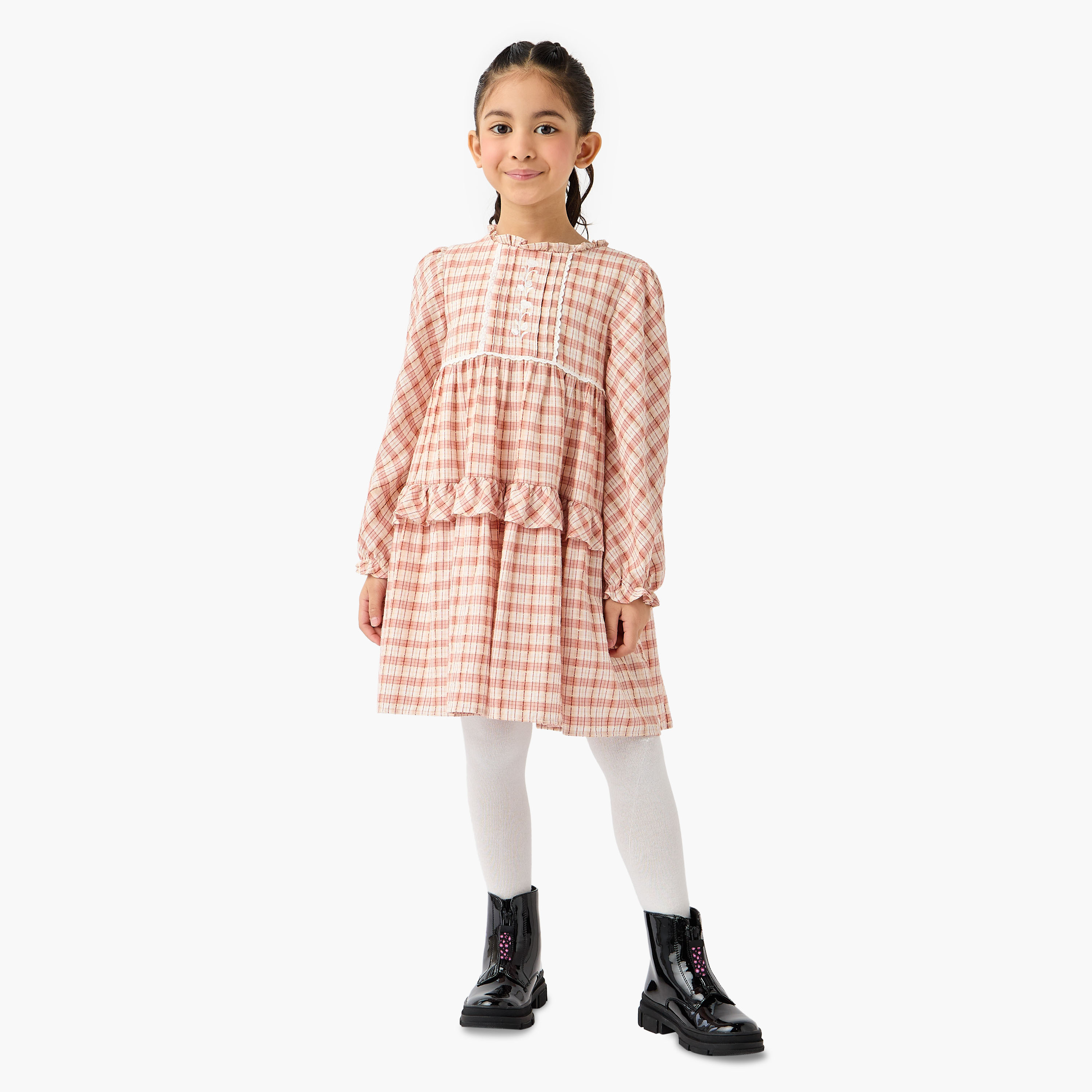 طقم معطف قصير مطرز وجوارب طويلة وفستان إيه لاين كاروهات من إليجو-girls-clothing-winterwear-dresses-image-5