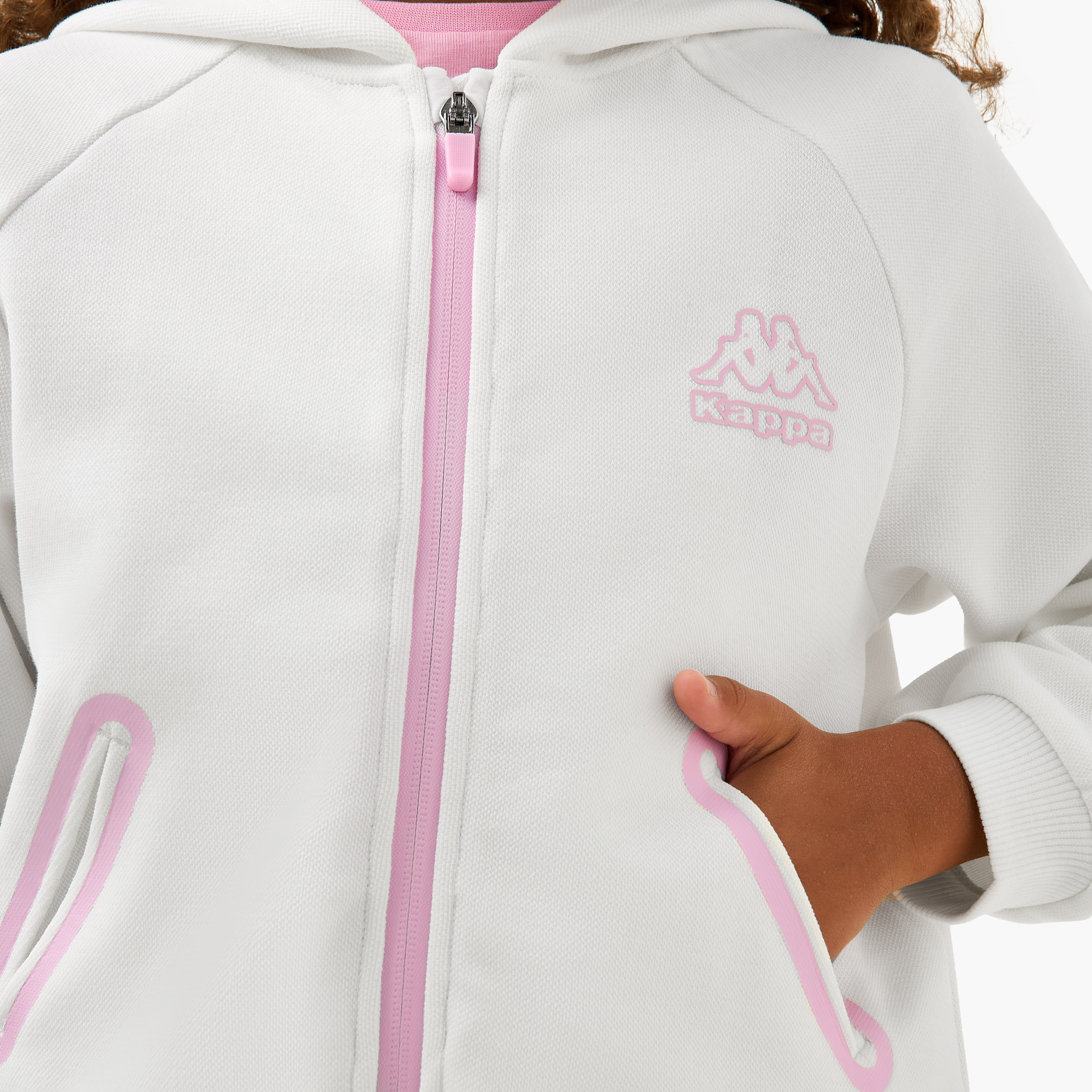 طقم سويت شيرت بقبعة وبنطلون رياضي بطبعات شعار من كابا-girls-clothing-setsandcoords-image-1