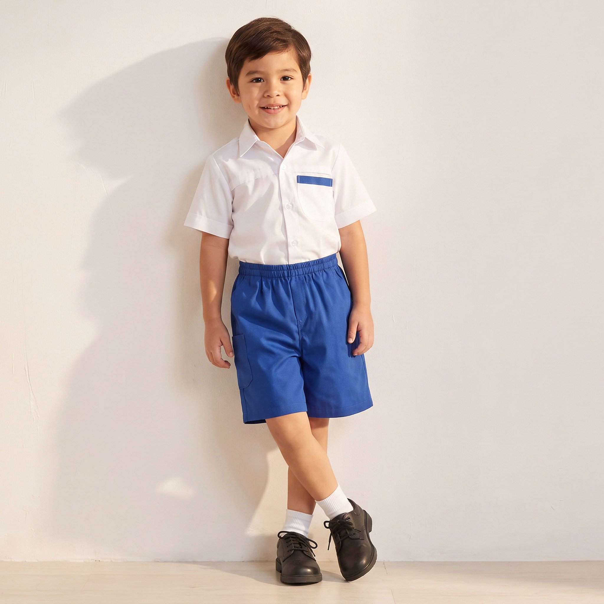 شورت مدرسي أزرق بطول الركبة وبجيوب للأولاد من جونيورز-boys-clothing-schoolwear-bottoms-shorts-image-2