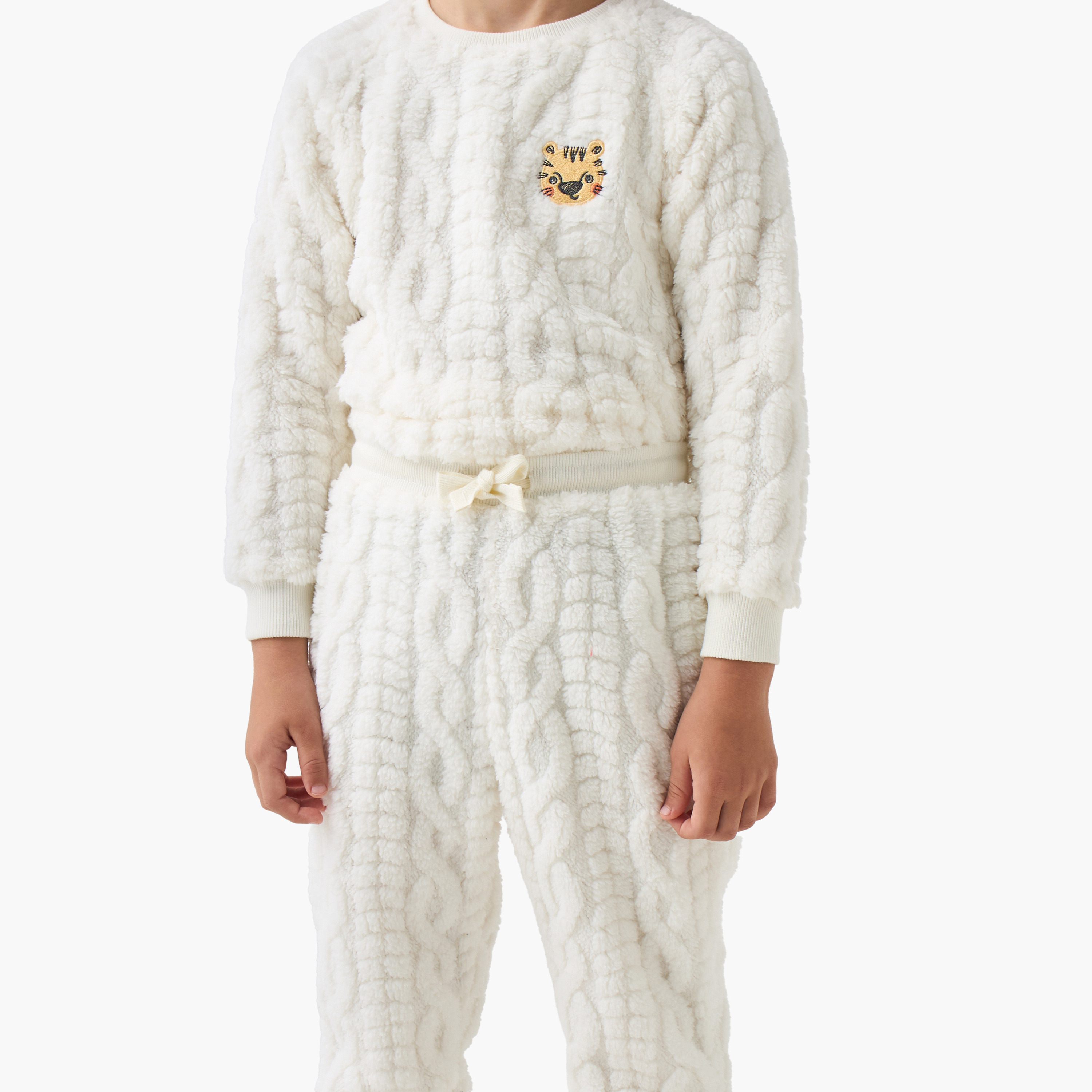طقم بيجاما بوليستر نسيج كابل بأكمام طويلة وياقة ضيقة للأولاد من جونيورز-boys-clothing-nightwear-image-5